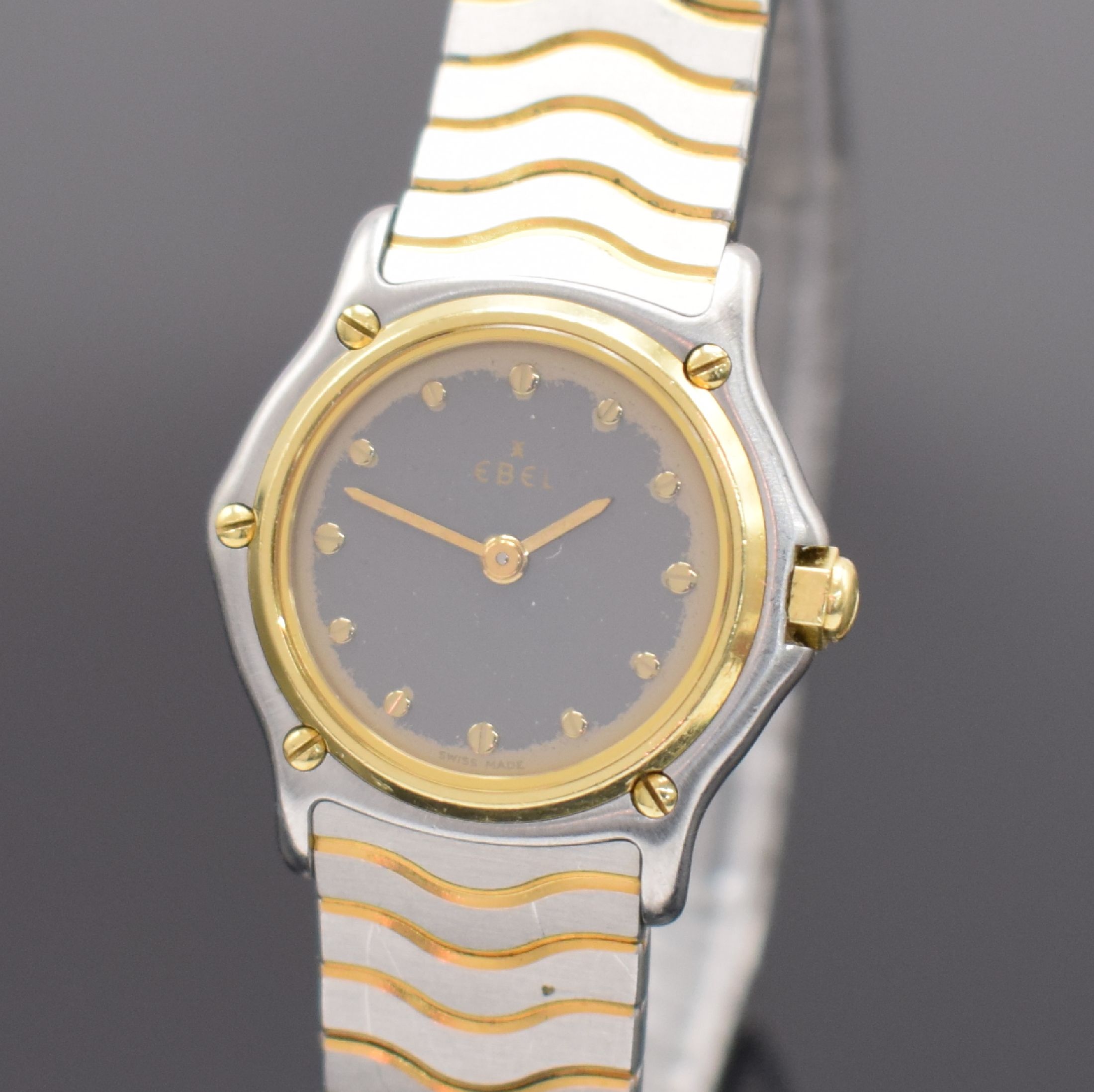 Detail a: EBEL Sport Classique Damenarmbanduhr, Schweiz um 1990, quarz, Edelstahl & Gold komb., Monocoque-Geh., Gliederband m. Faltschl., Goldlünette 5-fach ...