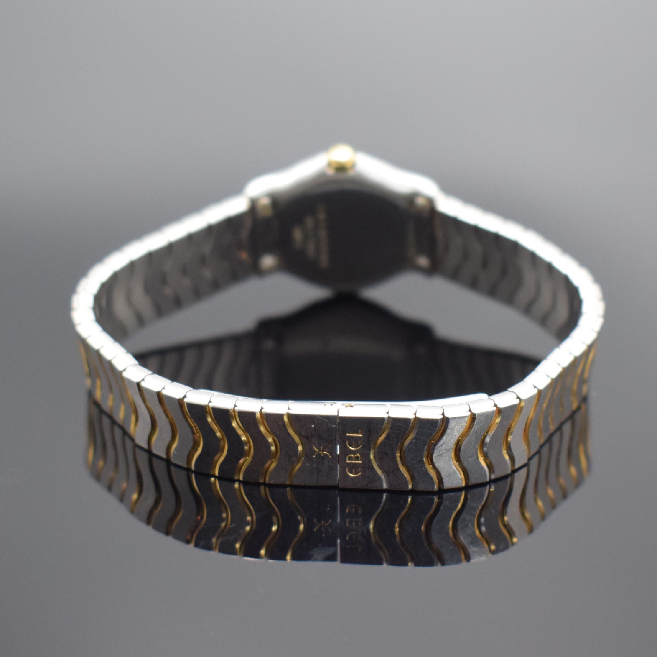 Detail b: EBEL Sport Classique Damenarmbanduhr, Schweiz um 1990, quarz, Edelstahl & Gold komb., Monocoque-Geh., Gliederband m. Faltschl., Goldlünette 5-fach ...