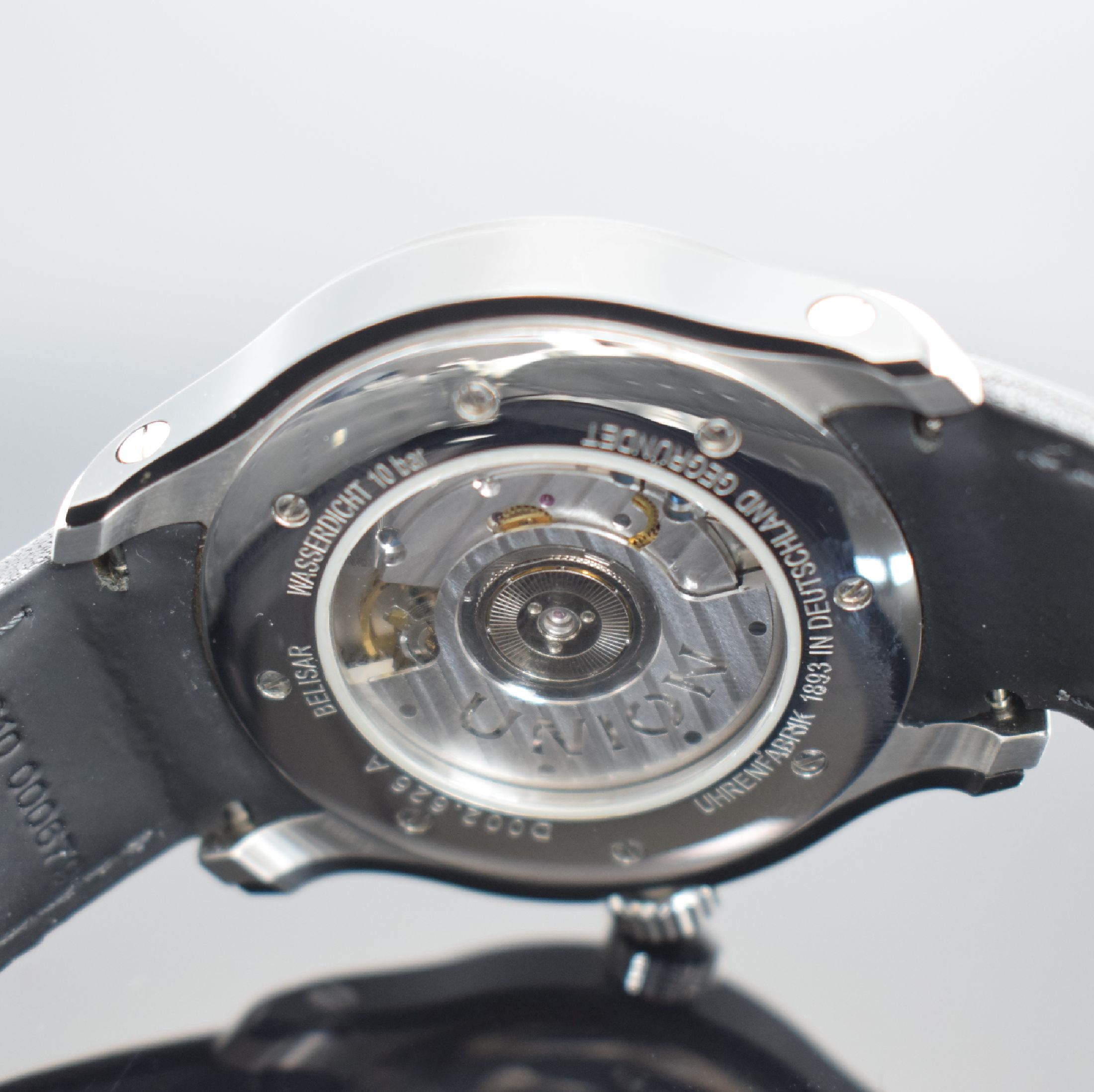 Detail e: UNION GLASHÜTTE Belisar Herrenarmbanduhr, Deutschland um 2010, Automatik, Ref. D002.626 A, beids. vergl. Stahlgeh., Boden 8-fach verschr., orig. ...