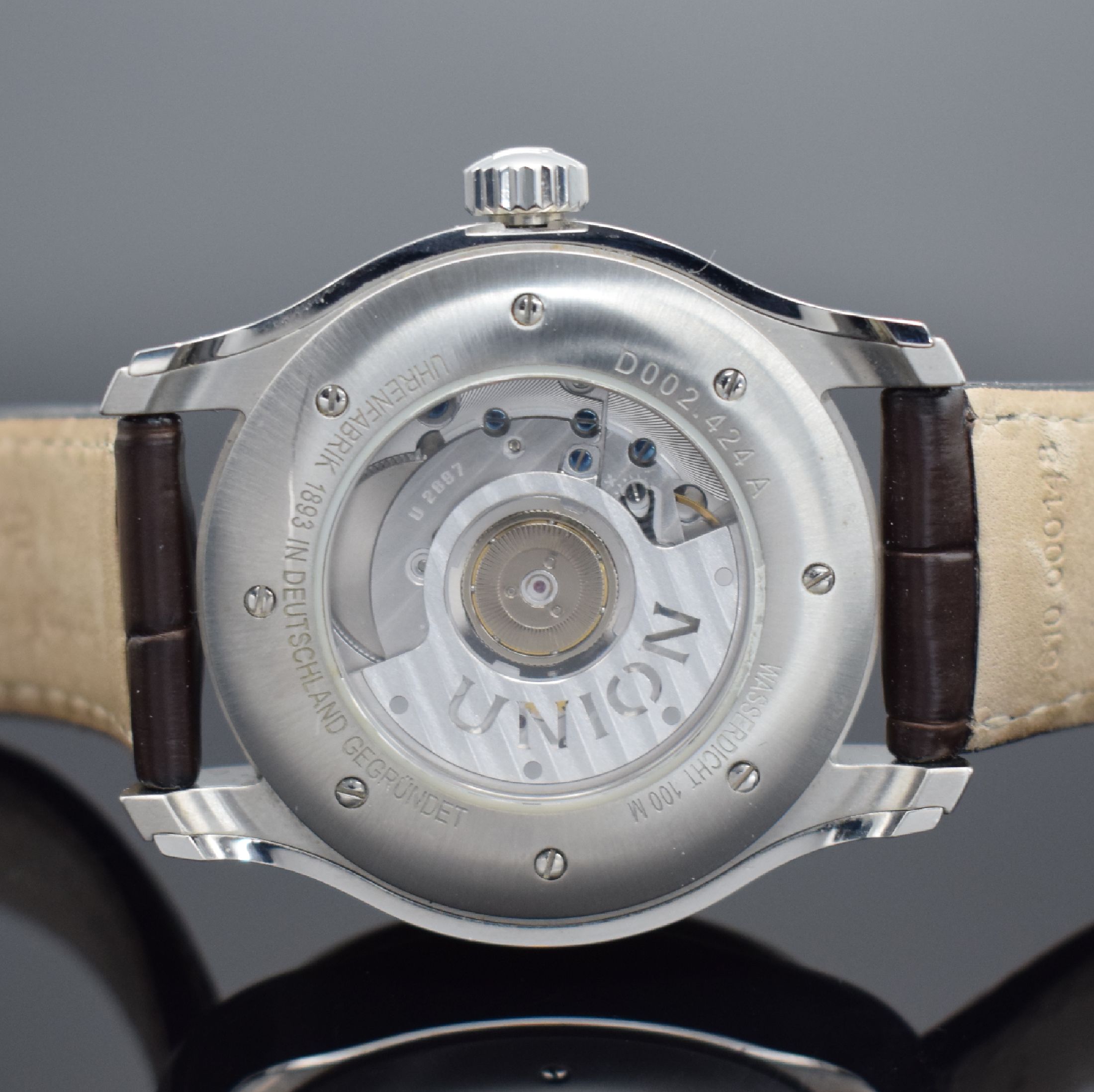 Detail d: UNION GLASHÜTTE Belisar Herrenarmbanduhr in Stahl, Deutschland um 2010, Automatik, Ref. D.002.424 A, beids. vergl. Geh., Boden 8-fach verschr., ...