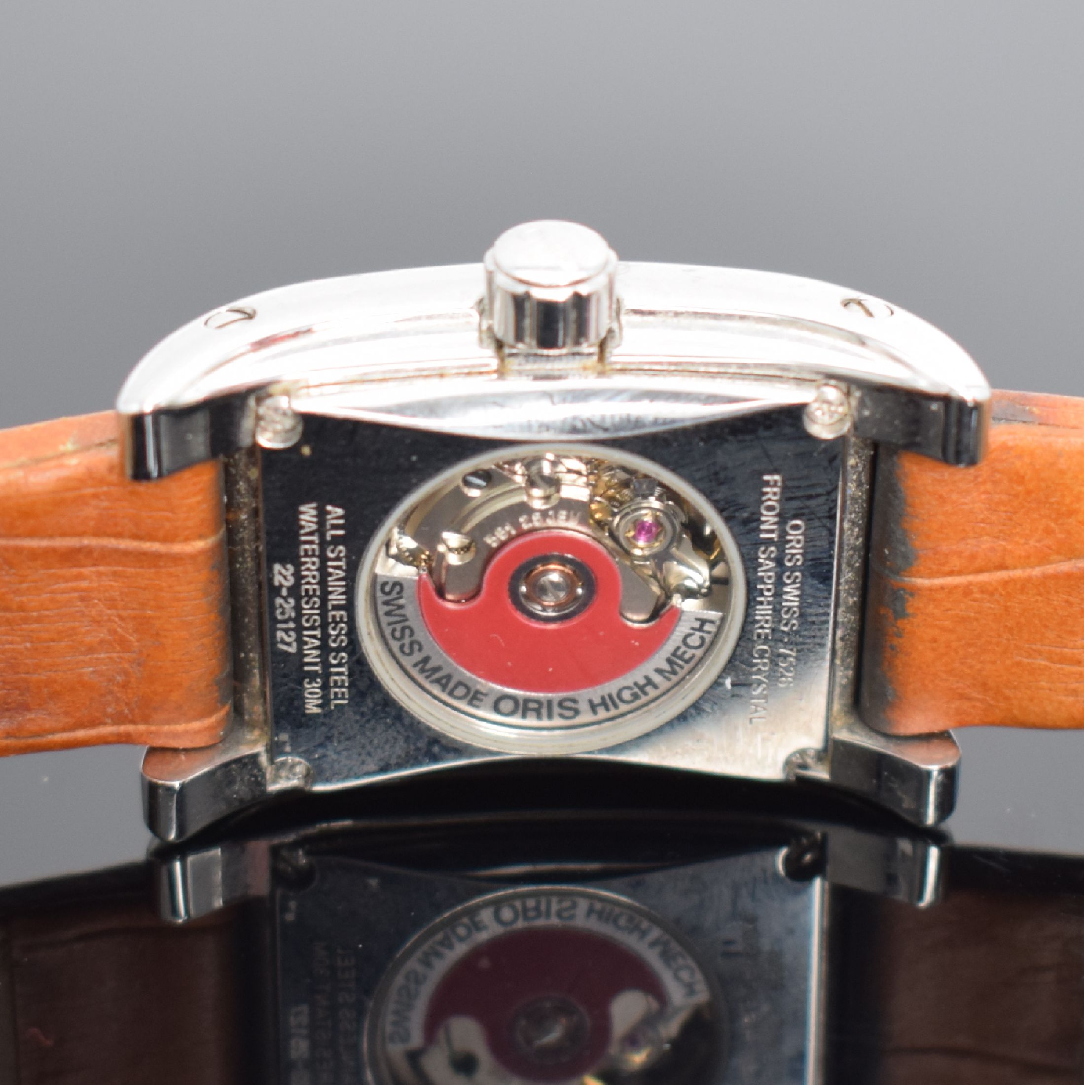 Detail d: ORIS rechteckige Armbanduhr in Stahl, Schweiz um 1995, Automatik, Ref. 7526, beids. vergl. Geh., Boden 4-fach verschr., vorne Saphirglas, orig. ...