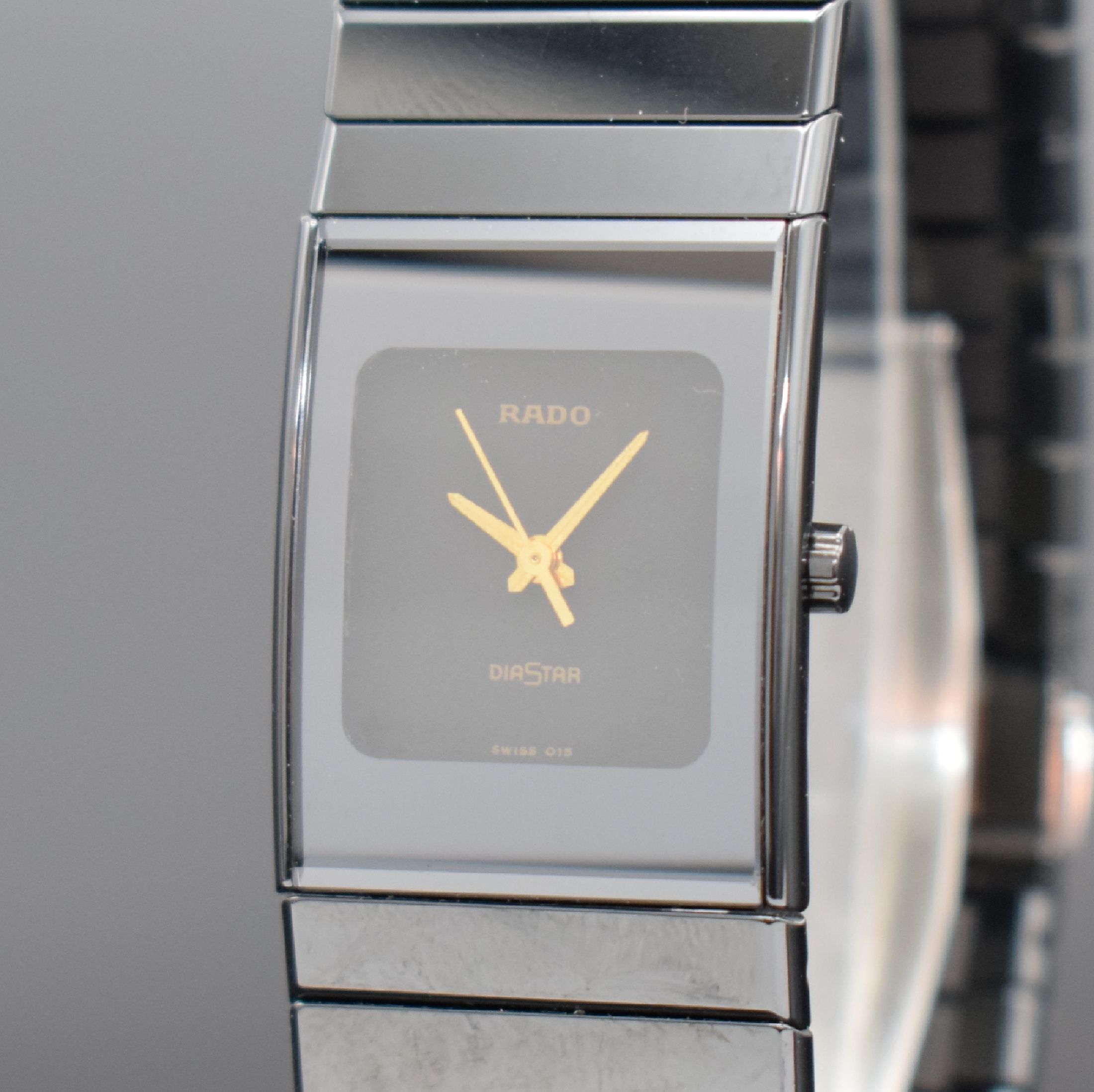 Detail a: RADO Diastar Damenarmbanduhr, Schweiz verk. 10/1990 lt. beil. Pap., quarz, Gehäuse in Keramik & Stahl, Boden aufgedr., Keramik- Gliederband m. dopp. ...