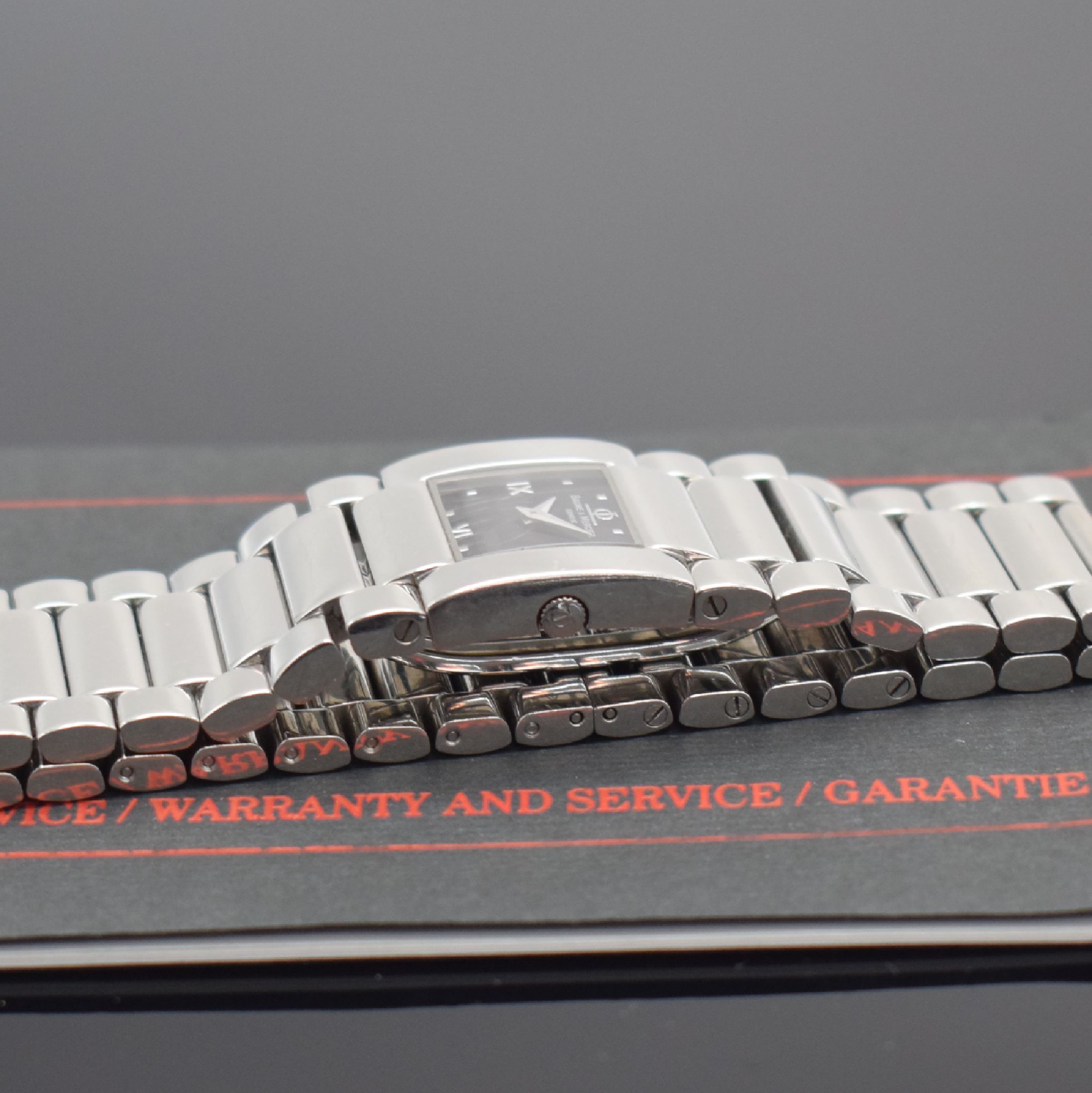 Detail c: BAUME & MERCIER Damenarmbanduhr Catwalk Referenz MV045197, quarz, Edelstahlgeh. inkl. Gliederband m. dopp. Faltschl., Boden 4 -fach verschr., ...