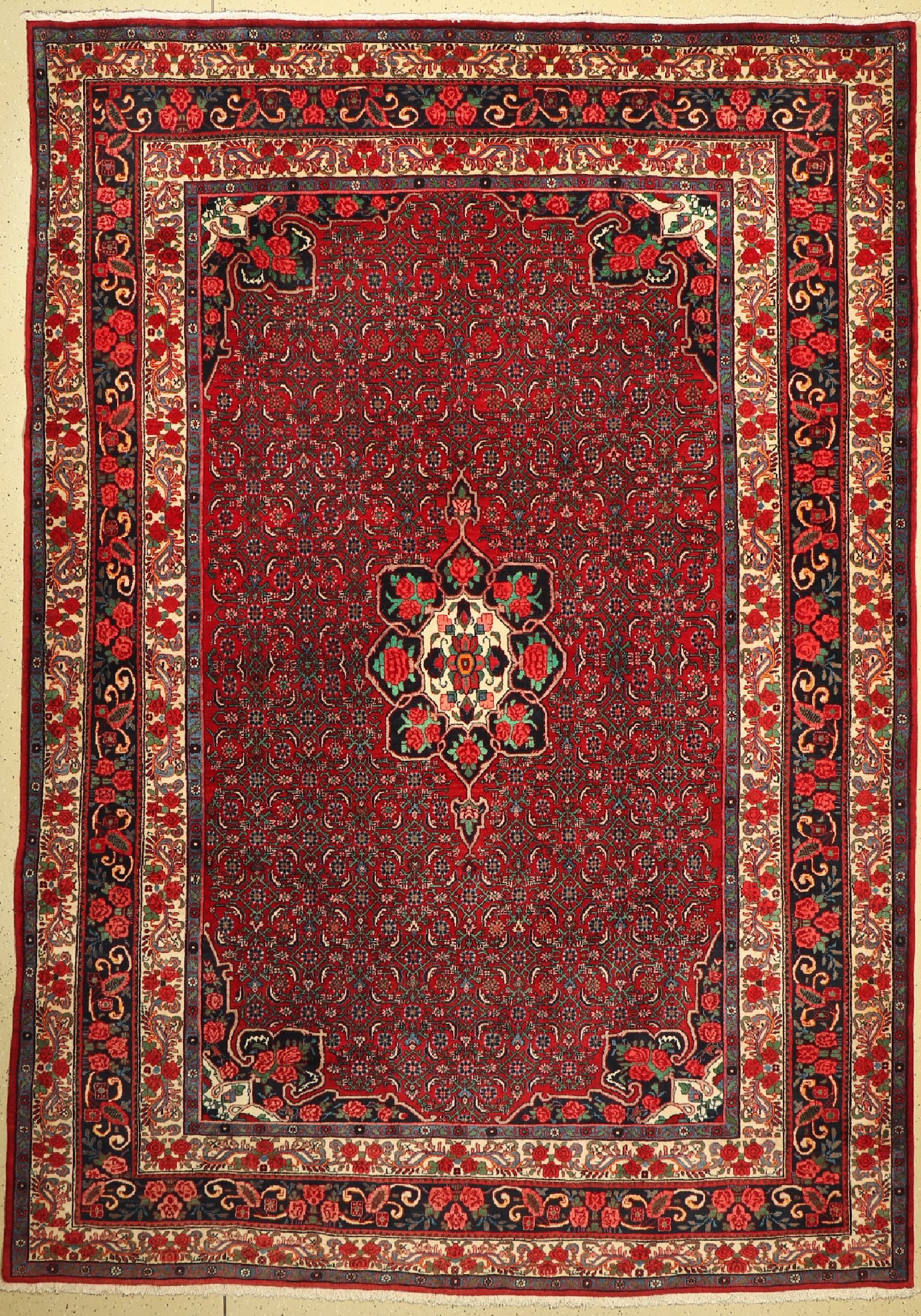 Rosenbidjar, Persien, um 1950, Wolle auf Baumwolle, ca. 370 x 258 cm, (Sehr guter Zustand)