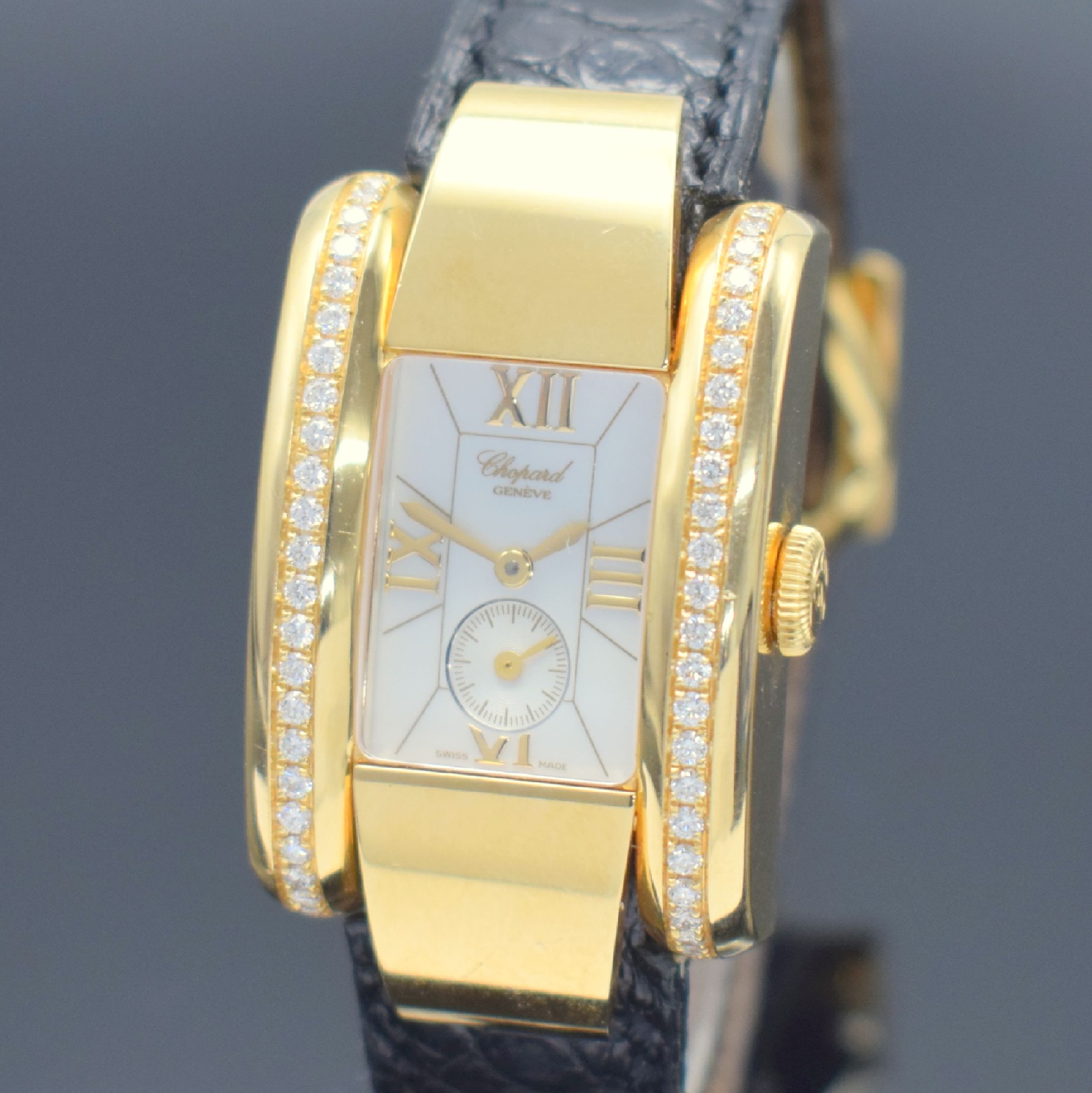 Detail a: CHOPARD La Strada Damenarmbanduhr in GG 750/000 Referenz 6914, Schweiz verk. lt. beil. Zert. 09/2001, quarz, massives gewölbtes Geh. beids. aufw. m. ...