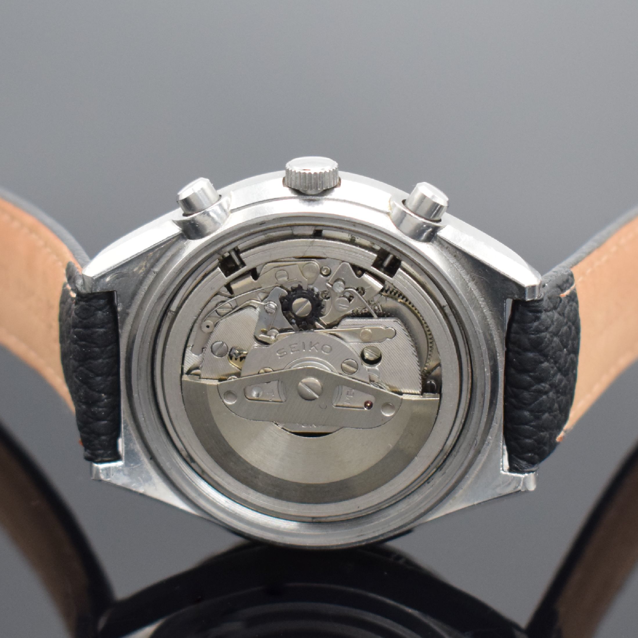 Detail c: SEIKO Jumbo Herrenarmbanduhr mit Schaltradchronograph in Stahl, Japan um 1970, Automatik, Ref. 6138-3000, Boden verschr., schwarzes Zifferbl. m. ...