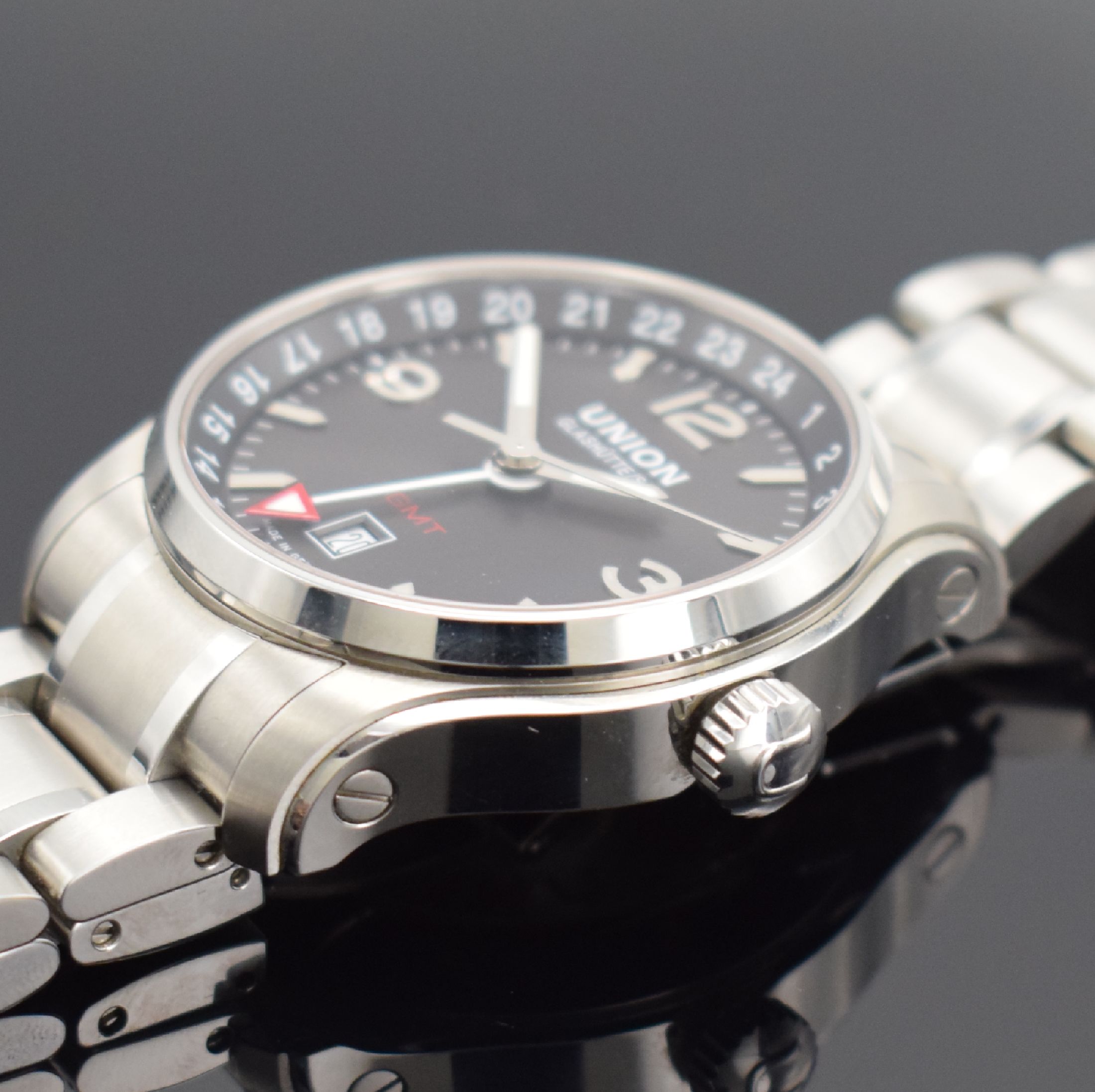 Detail c: UNION GLASHÜTTE/SA Belisar GMT Herrenarmbanduhr in Stahl Referenz D002.429 A, Deutschland um 2015, Automatik, beids. vergl. Geh., Boden 8-fach ...