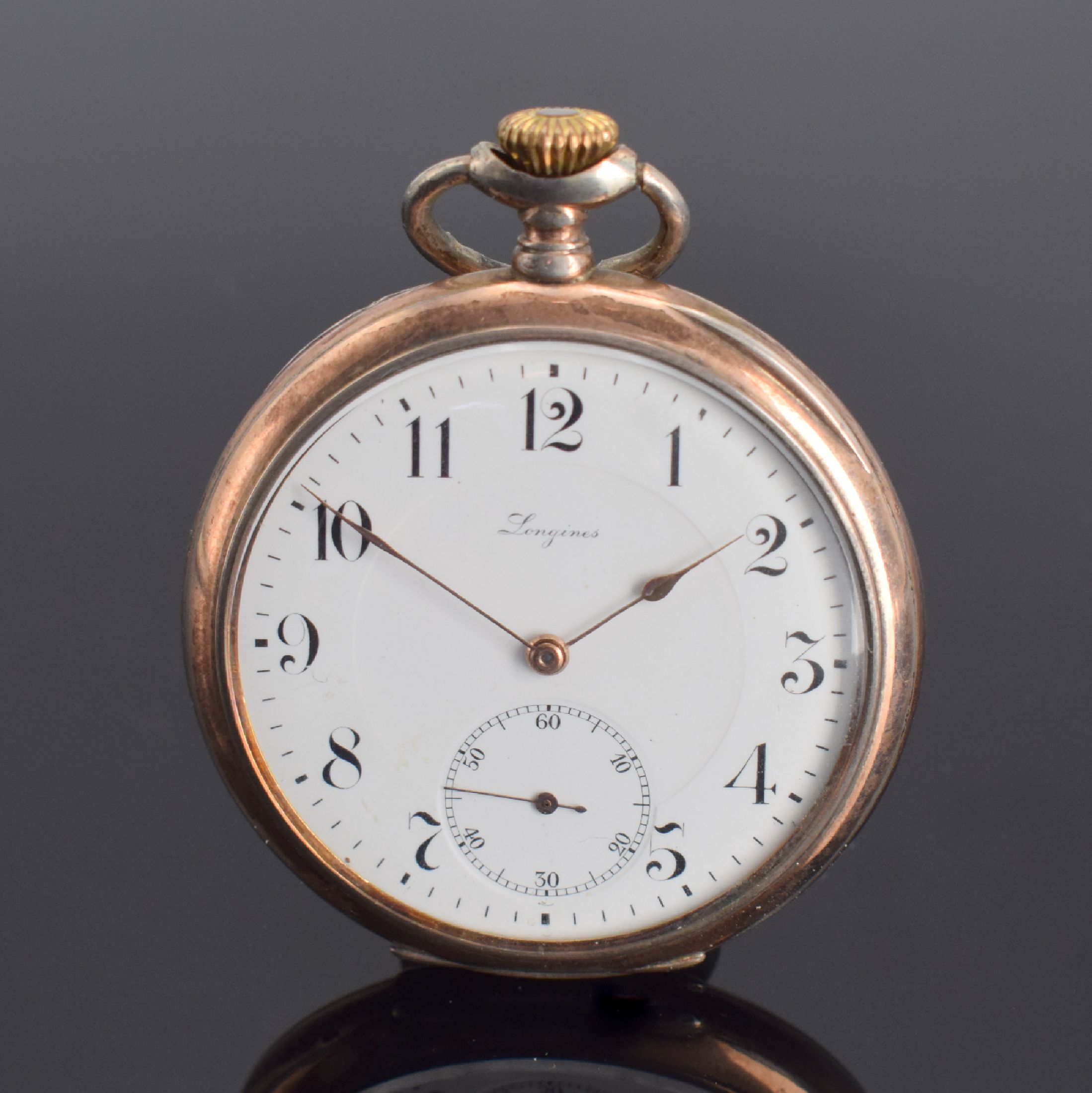 Detail a: LONGINES & OMEGA 2 offene Herrentaschenuhren, Schweiz um 1915, dell. Geh. (angel.) & Cuvette in 800er Silber, guill. Rückdeckel m. Monogrammspiegel ...
