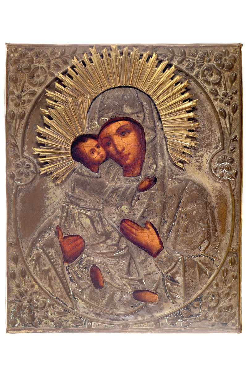Zwei Ikonen, Russland, 19. Jh. Mutter Gottes mit Jesuskind, Metalloklad, ca. 26x21cm, Hl. Nikolaus, Tempera auf Holz, Oberflächenschäden, ca. ...
