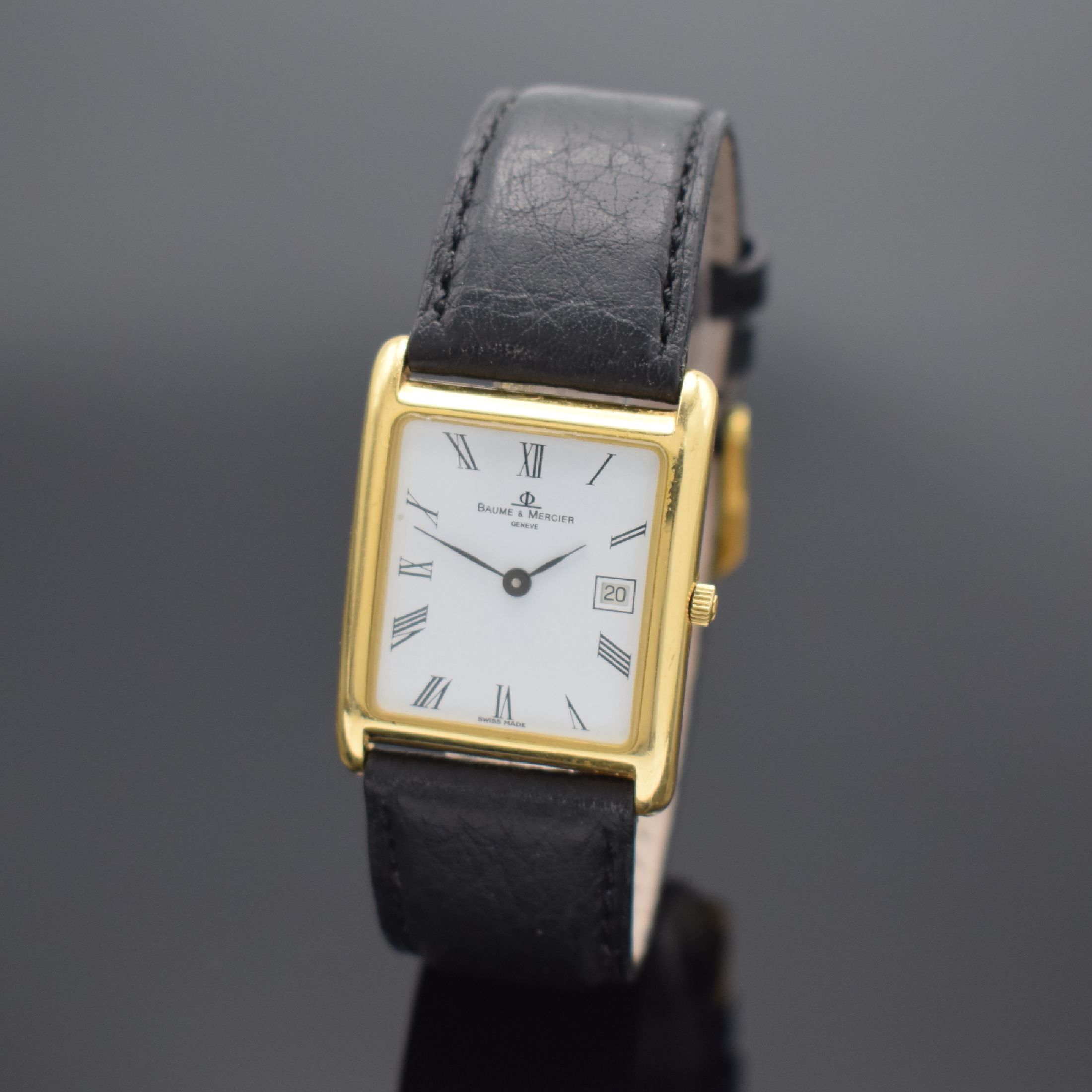 BAUME & Mercier Armbanduhr in GG 750/000 Referenz 17342, Schweiz um 1995, quarz, 2- teil. Geh., Boden 4-fach verschr., emailfarb. Zifferbl. m. röm. ...