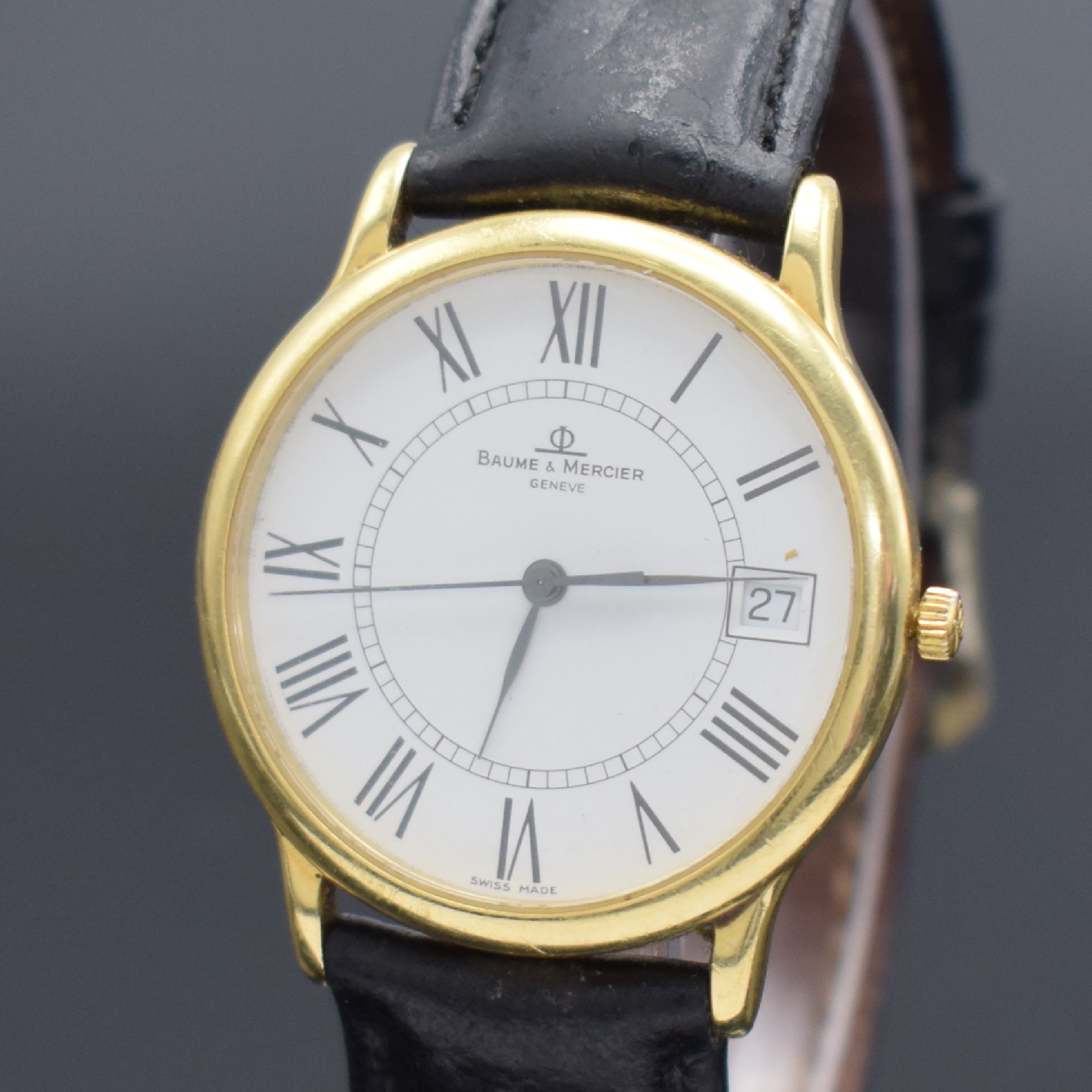 Detail a: BAUME & MERCIER Armbanduhr Classica Executives in GG 750/000 Referenz MV045077, Schweiz um 2005, quarz, Boden aufgedr., emailfarb. Zifferbl. m. röm. ...