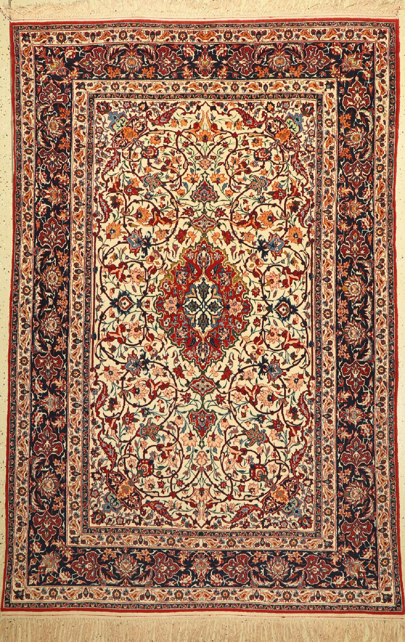 Esfahan fein, Persien, um 1940, Korkwolle auf Seide, ca. 225 x 150 cm, gereinigt, EHZ:(sehr guter Zustand)