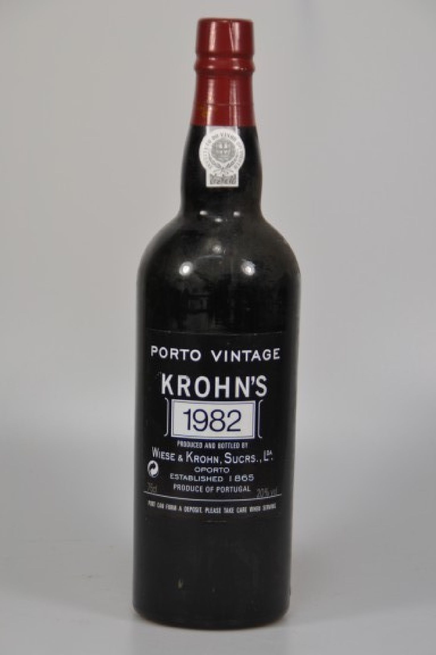 1 Flasche 1982 Porto Krohn Vintage Port, Wiese & Krohn, 750ml, 20% Vol., l beschmutzt
