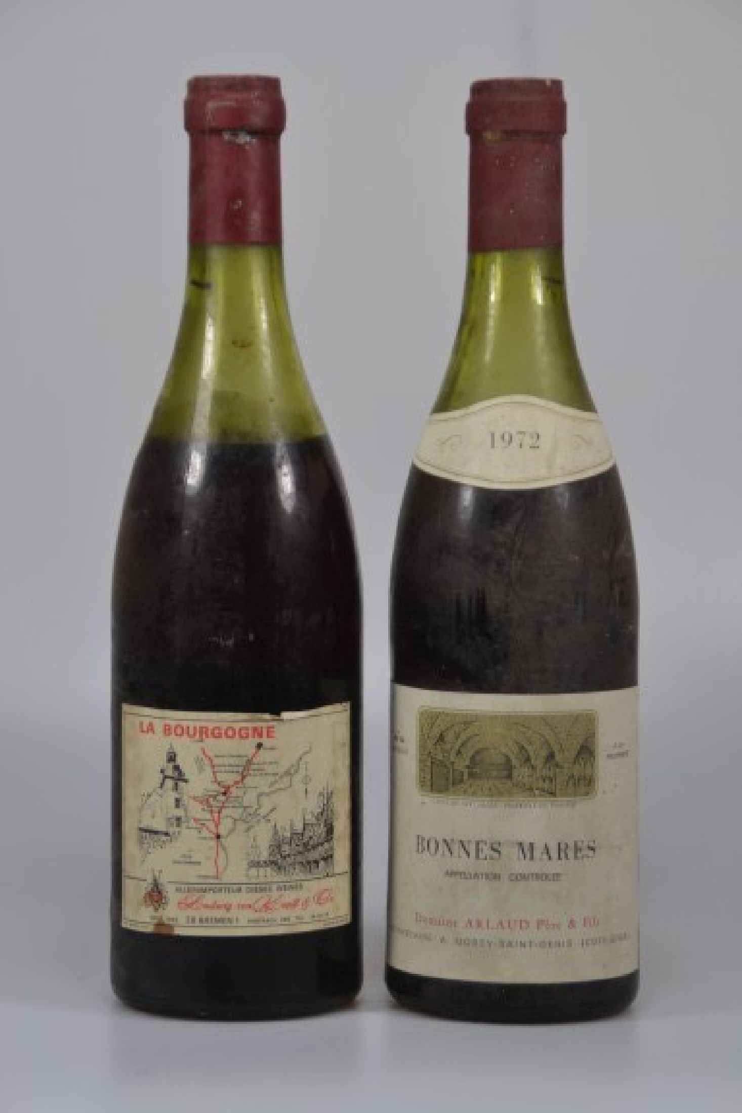Detail a: 2 Flaschen 1972 Domaine Arlaud Bonnes Mares,Cote de Nuits, Vertrieb Ludwig von Karpff & Co. Bremen, je ca. 750ml, beschmutzt