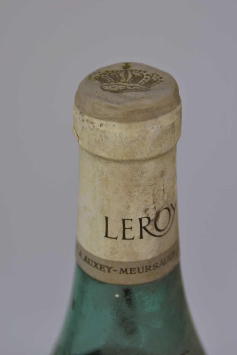 Detail b: 1 Flasche 1937 Leroy Chambertin Clos de Beze , Cote de Nuits, ca. 750ml, Füllniveau ca. 6cm, beschmutzt, Kapsel l. best.