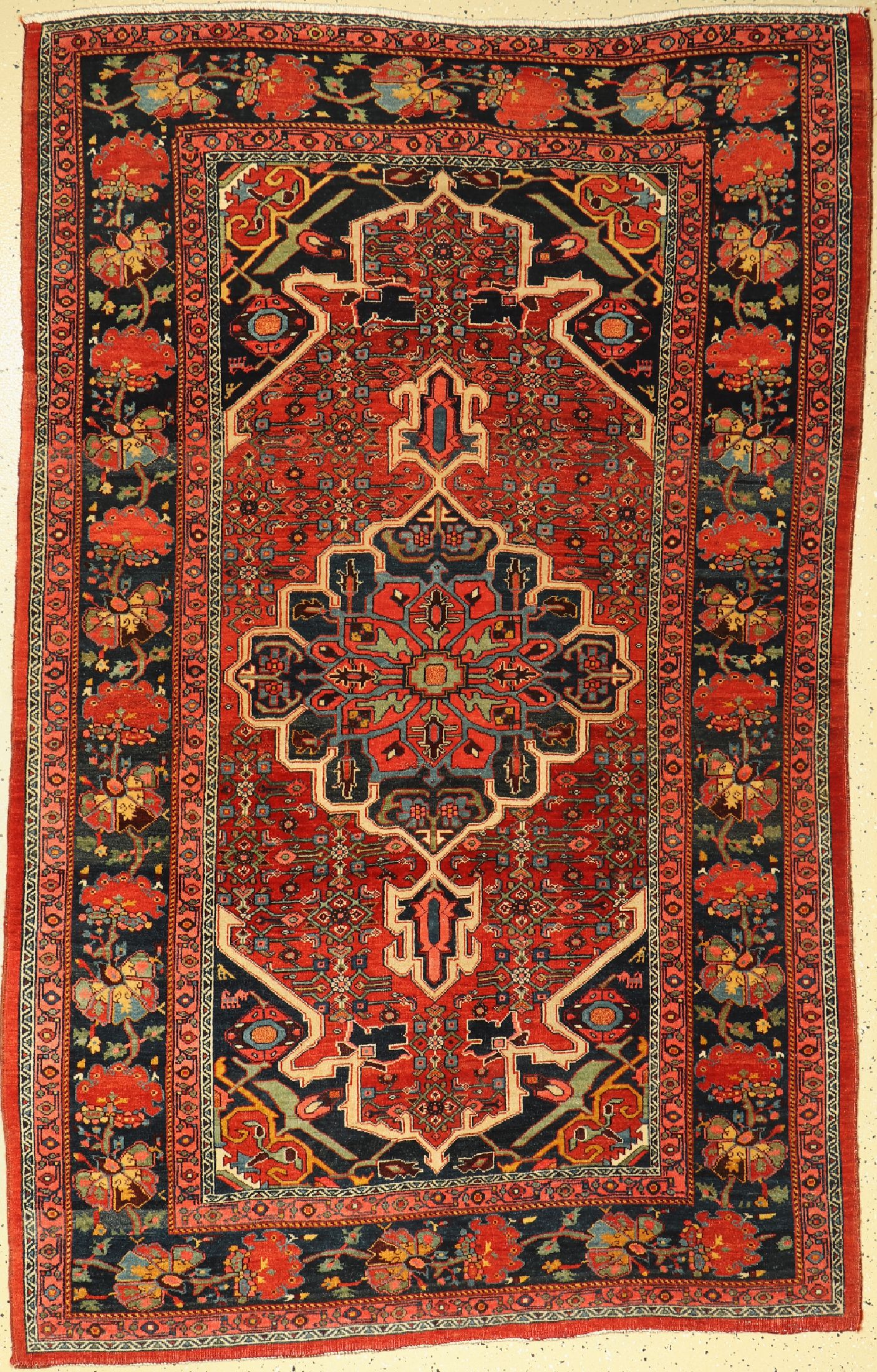 Alter Bidjar, Persien, um 1930/1940, Wolle auf Baumwolle, ca. 210 x 133 cm, gereinigt, EHZ:(Guter Zustand)