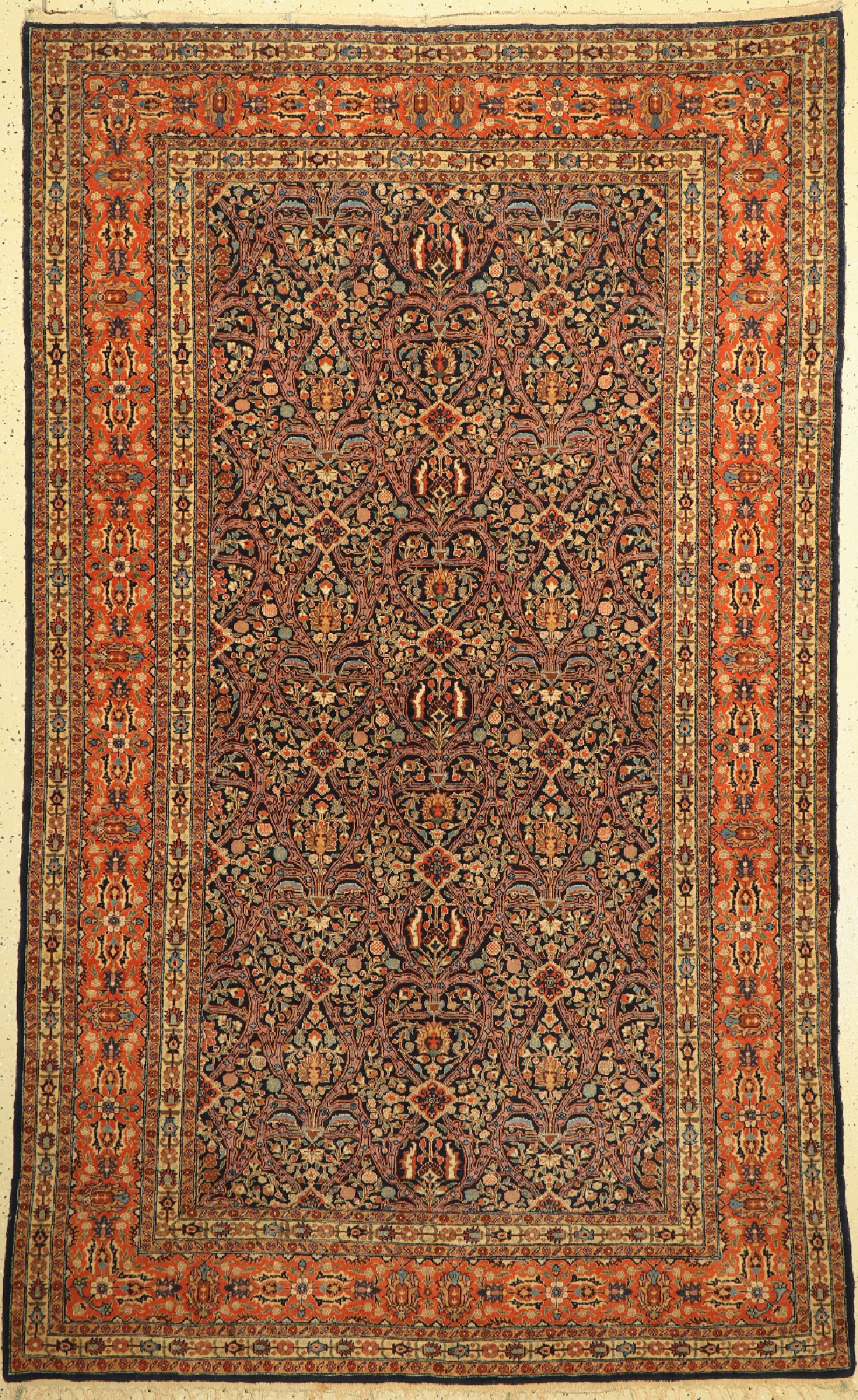 Seltener antiker Täbriz, (Sennehbaft), Persien, um 1900, Wolle auf Baumwolle, ca. 260x 157 cm