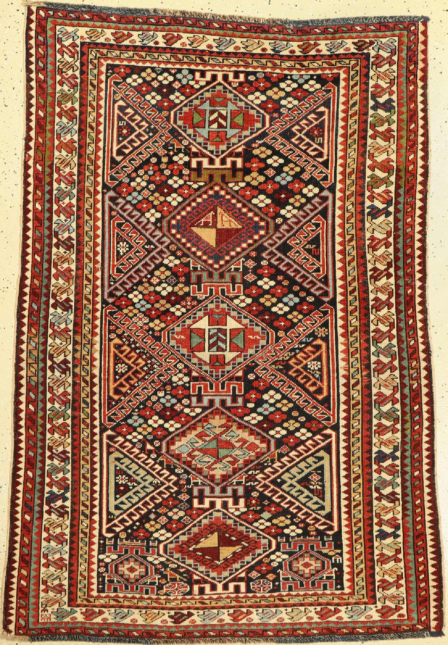 Antiker Schirwan, Kaukasus, 19.Jhd., Wolle auf Wolle, ca. 170 x 122 cm, EHZ:(Guter Zustand)