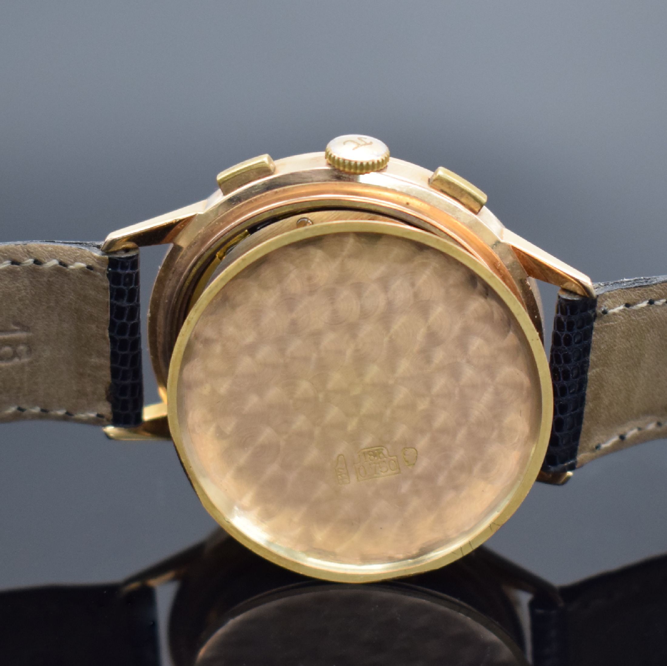 Detail e: PIERCE Herrenarmbanduhr mit Schaltradchronograph in RG 750/000, Schweiz um 1955, Handaufzug, dell. Boden & Glasrand aufgedr., silb. Zifferbl. m. ...