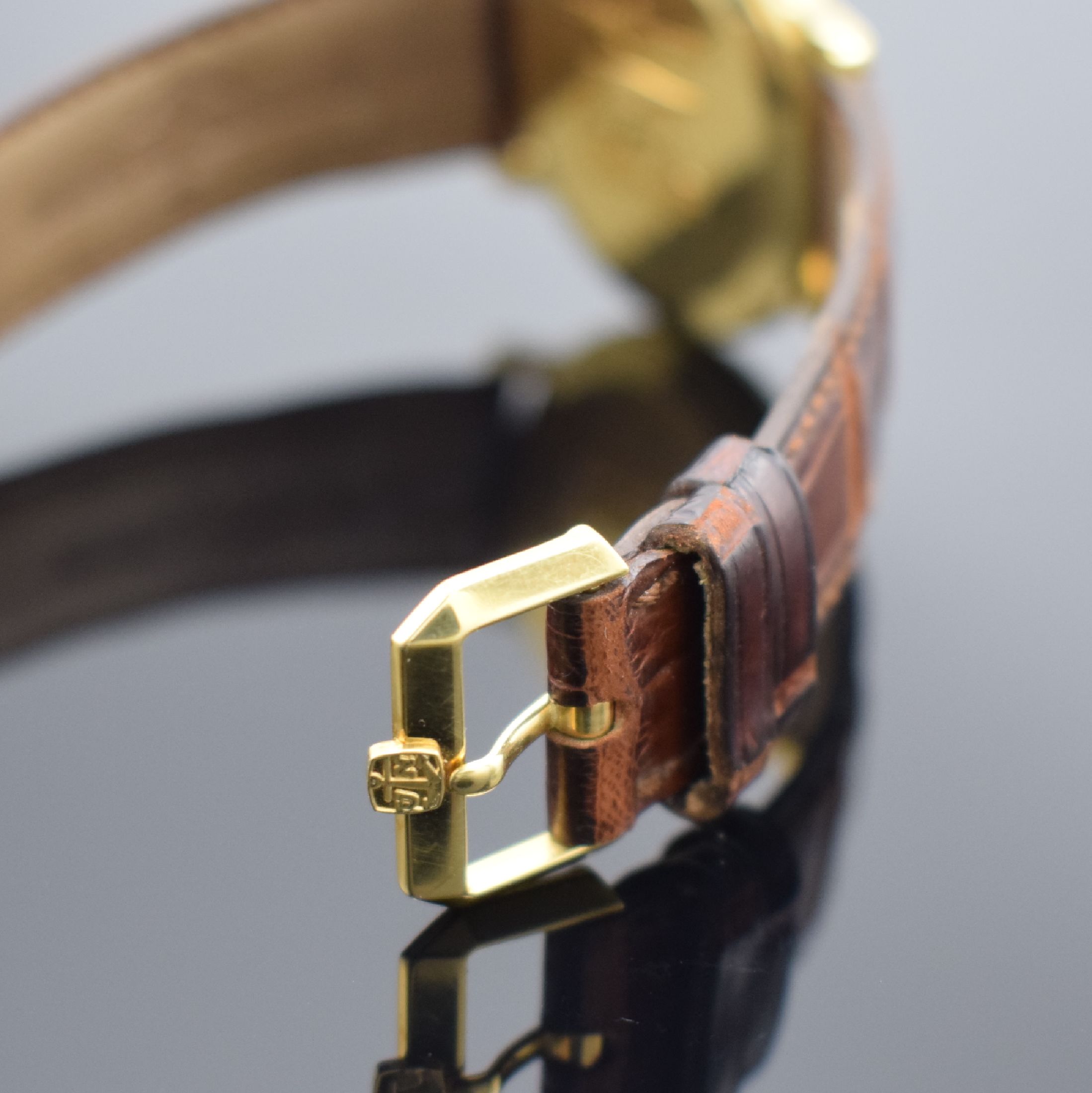Detail b: ULYSSE NARDIN San Marco "Gorch Fock" extrem seltene, auf 25 Stück limitierte Herrenarmbanduhr in GG 750/000 Referenz 131-77-9, Schweiz um ...