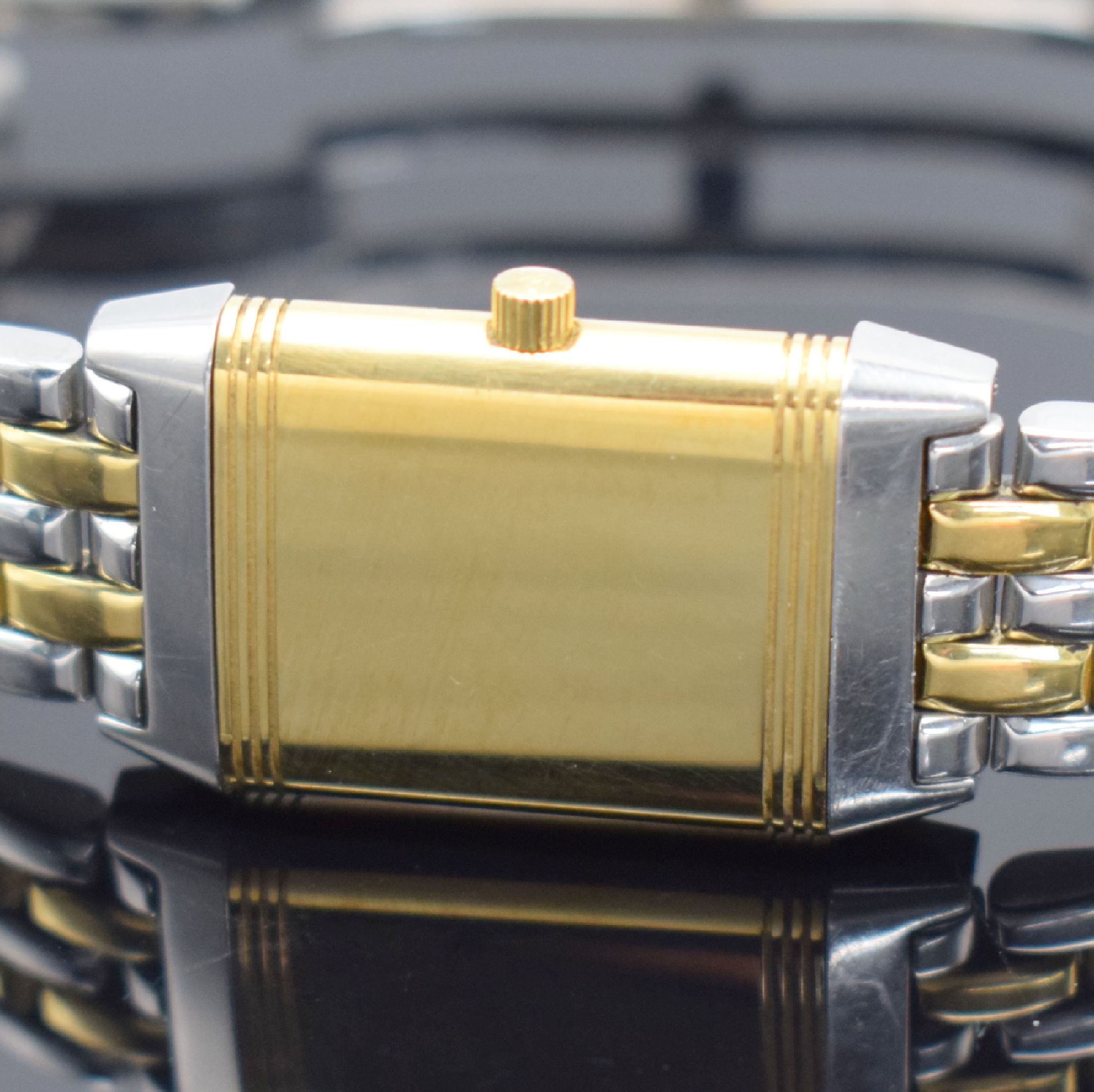 Detail f: Jaeger-LeCoultre Reverso Damenarmbanduhr Referenz 260.5.86, Schweiz um 2005, Handaufzug, Edelstahl & Gold komb., Wendegeh. in Gold, Gliederband m. ...