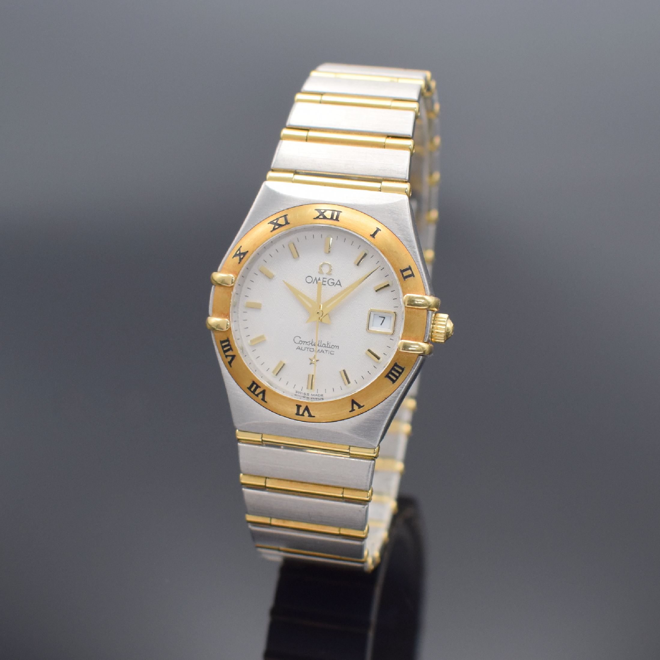 OMEGA Constellation Damenarmbanduhr Referenz 12923000, Schweiz verk. 01/2009, Automatik, Edelstahl & Gold komb., Goldlünette m. röm. Zahlen, ...