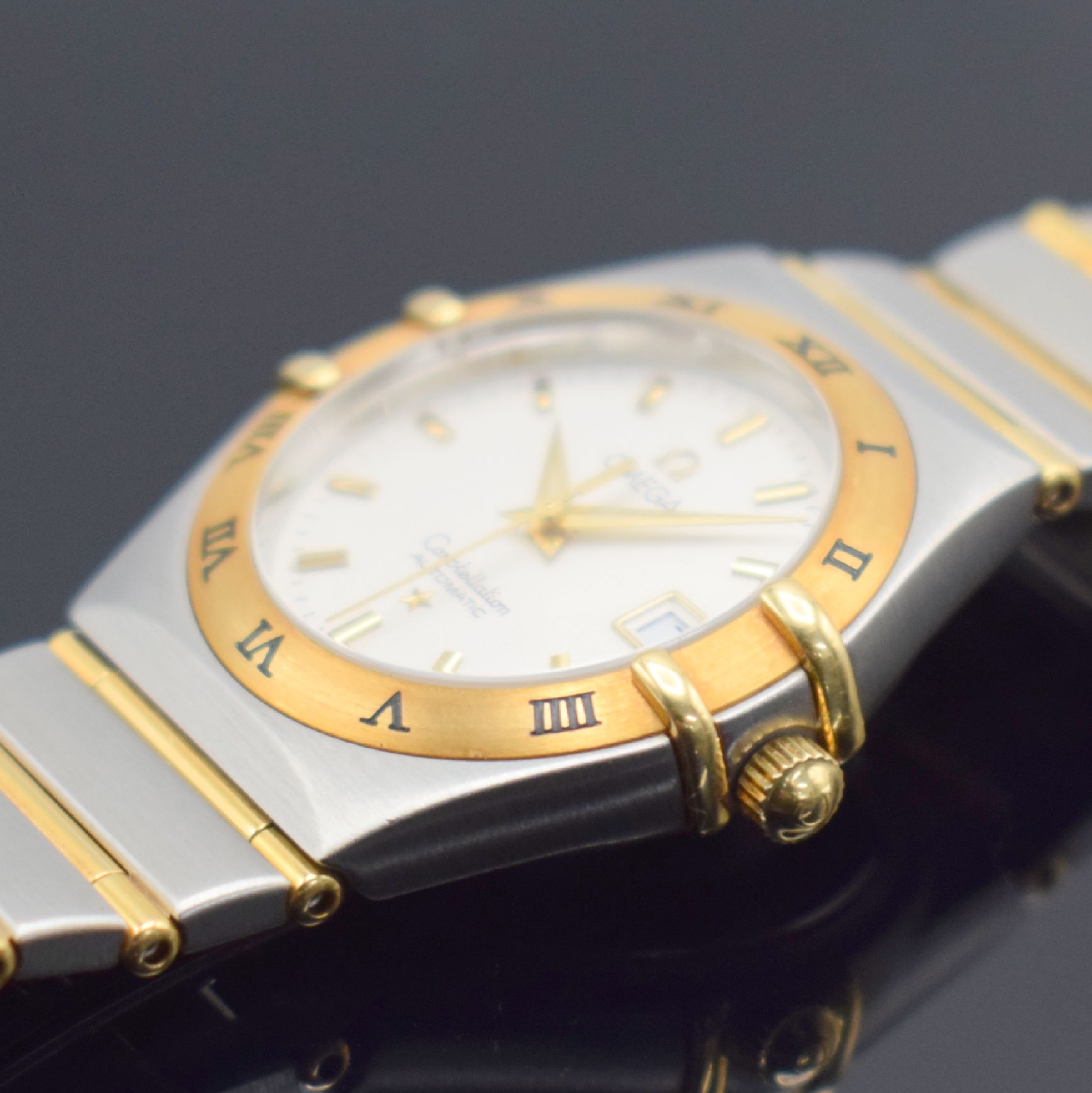 Detail c: OMEGA Constellation Damenarmbanduhr Referenz 12923000, Schweiz verk. 01/2009, Automatik, Edelstahl & Gold komb., Goldlünette m. röm. Zahlen, ...