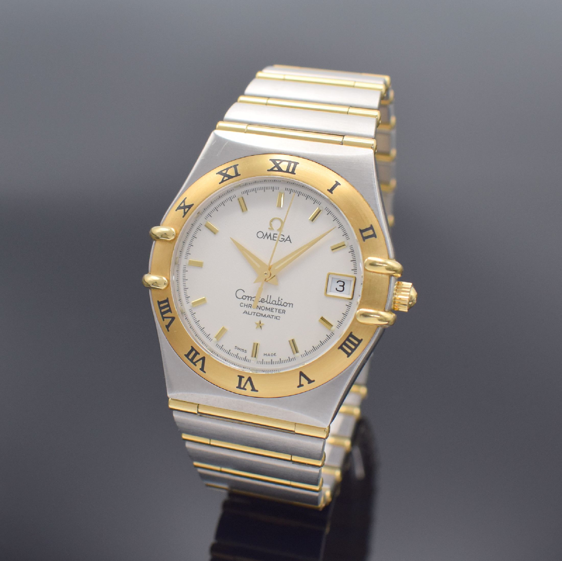 OMEGA Constellation Chronometer gut erhaltene Herrenarmbanduhr Referenz 12023000, Schweiz verk. 03/2009, Automatik, Edelstahl & Gold komb., Boden ...