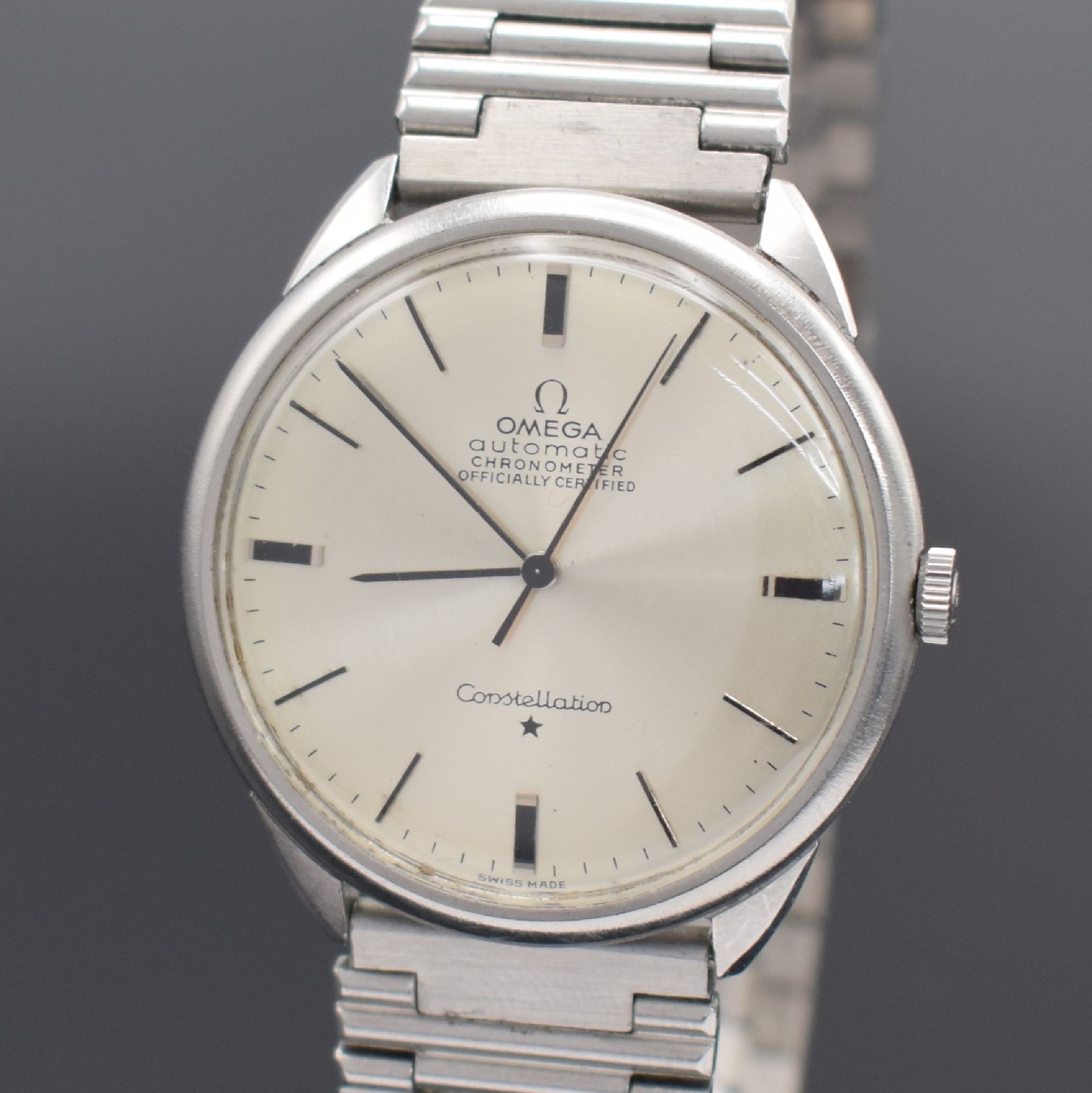 Detail a: OMEGA Constellation Chronometer Armbanduhr mitoriginal Präzisionszeugnis & Etui, Schweiz um 1968, Automatik, Referenz 163.001, 3-teil. Geh., Boden & ...
