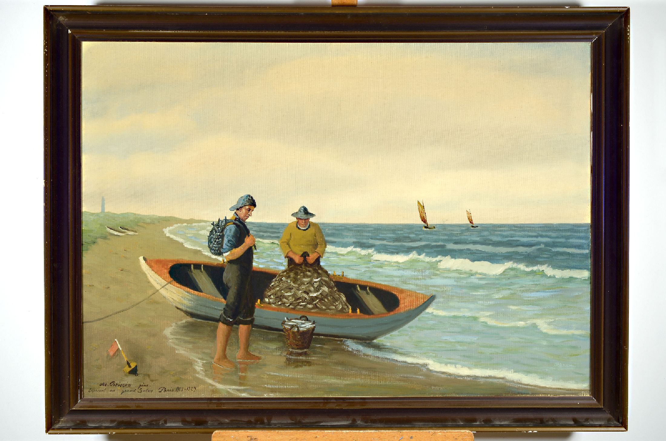 Albert Petersen, 1875-1957, Zwei Fischer beim Packen Ihres Fangs am Strand, links untenbez. "Alb. Petersen pinxit-Expresant au grand Salon Paris ...