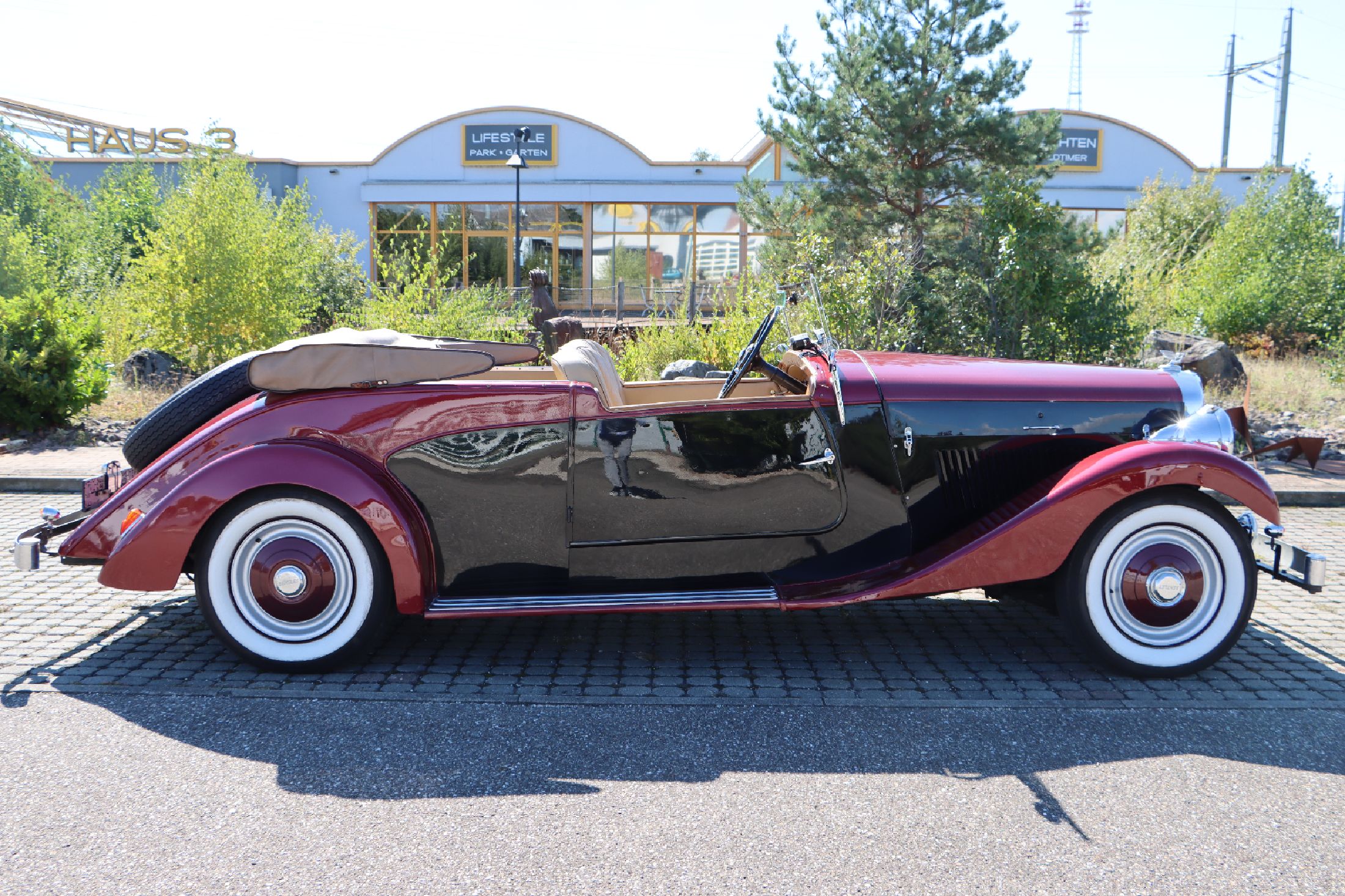 Detail a: 1947 Bentley MK VI Special, Fahrgestellnummer: B 417 Motor Nr.: B 459 C. Wie so viele Bentley MK 6 wurde auch dieser ursprünglich mit einer ...