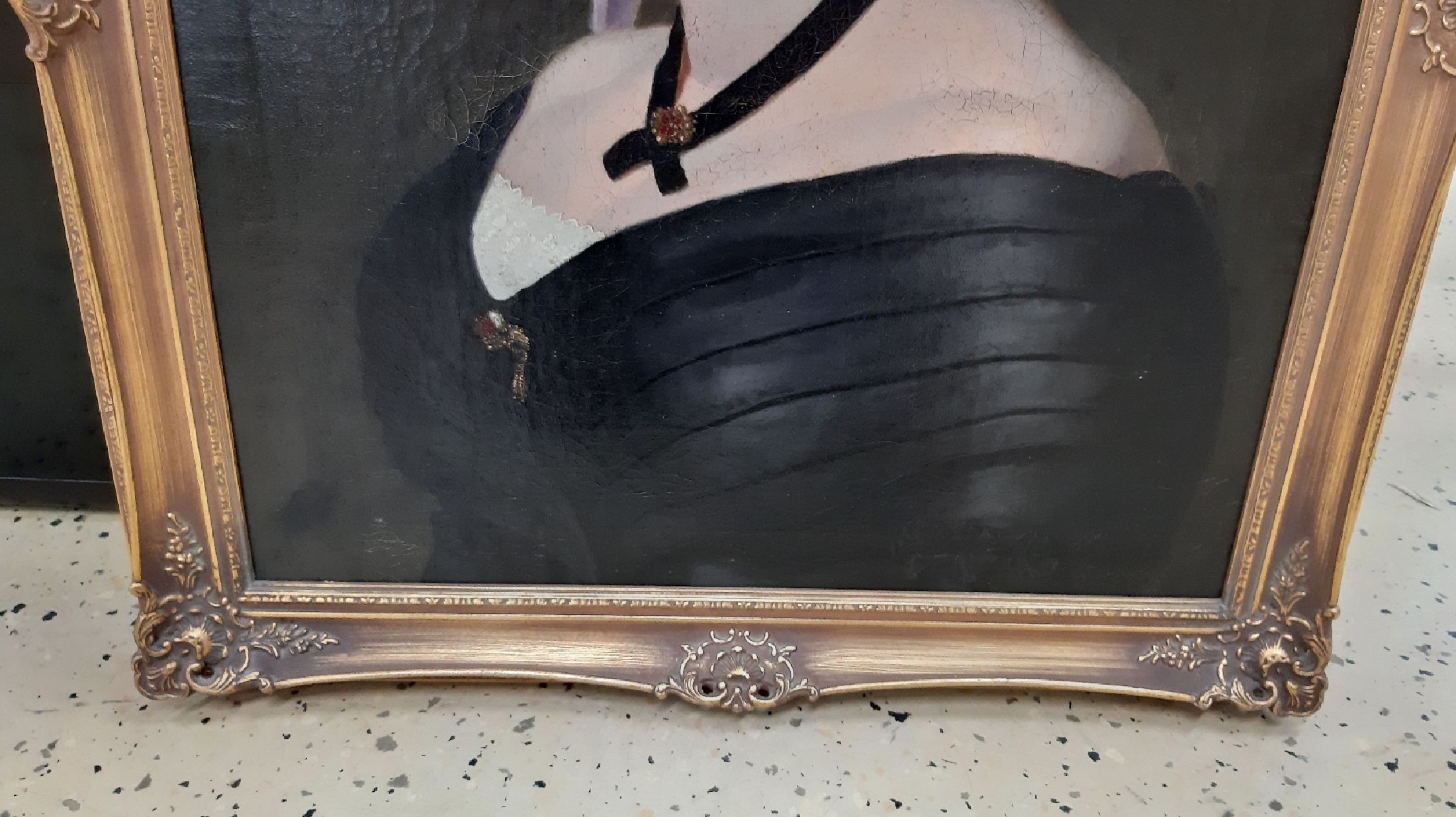 Detail d: Unbekannter Künstler, deutsch, 18./19. Jh., Porträt einer Adeligen, feine qualitätvolle Malerei, feines Inkarnat, krakeliert, unsigniert, ca. ...