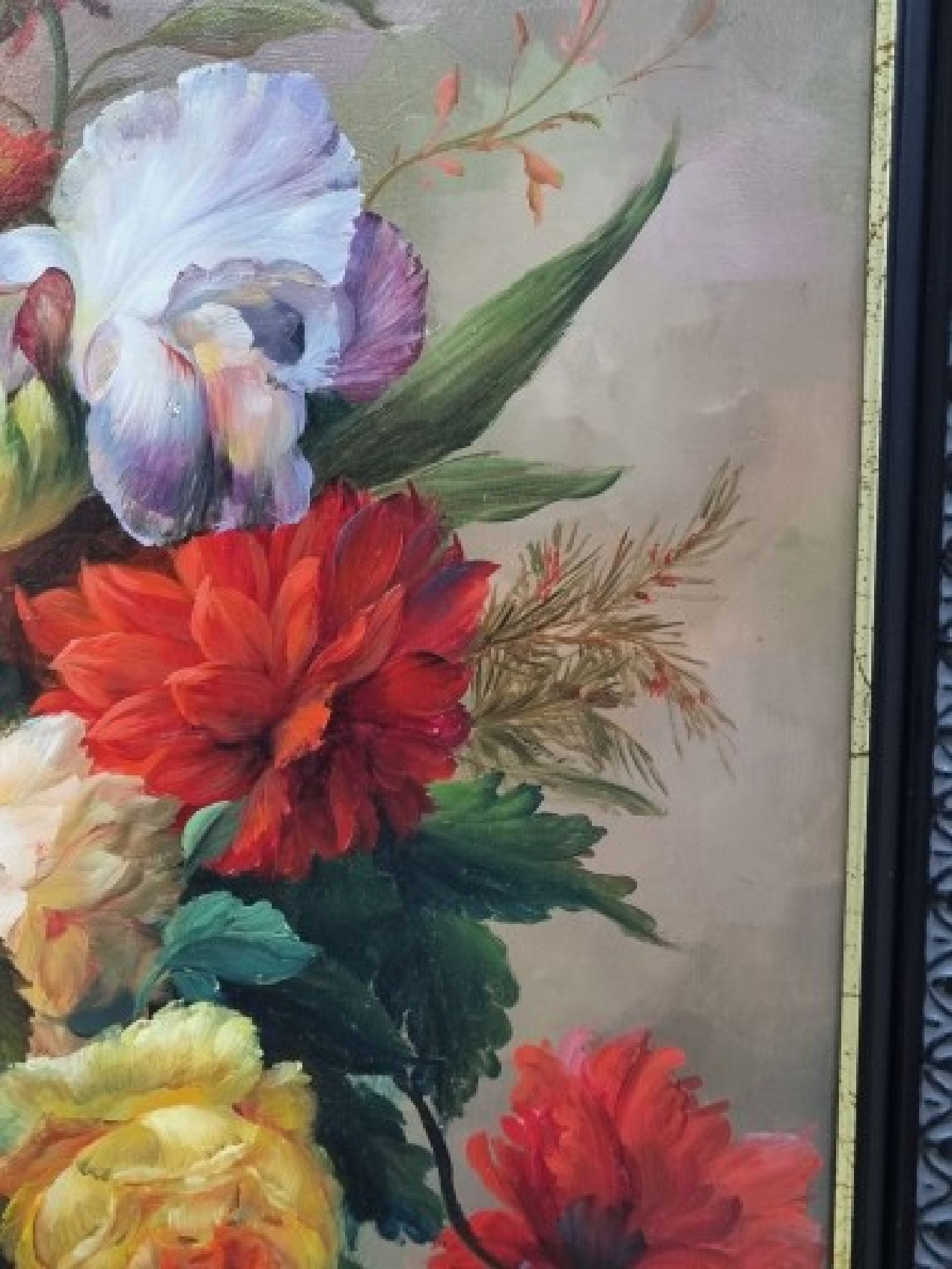 Detail a: J. Merz, Künstler des 20.Jh., reiches Blumenstillleben mit Pfingstrosen und Trauben, links unten signiert, Öl/Holz, Rahmen, 70x58 cm