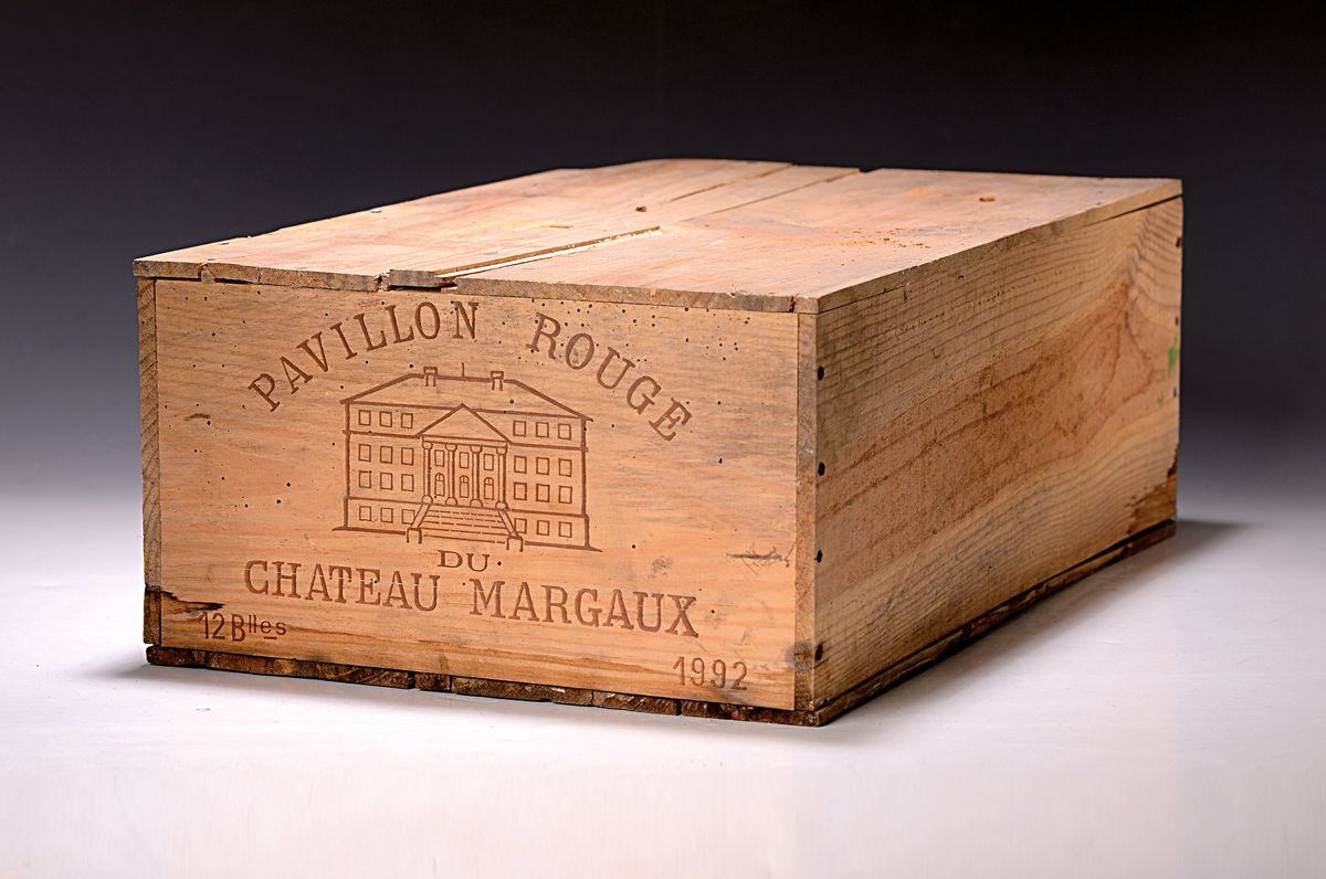 12 Flaschen Pavillion Rouge Margaux, 1992, Original-Holzkiste