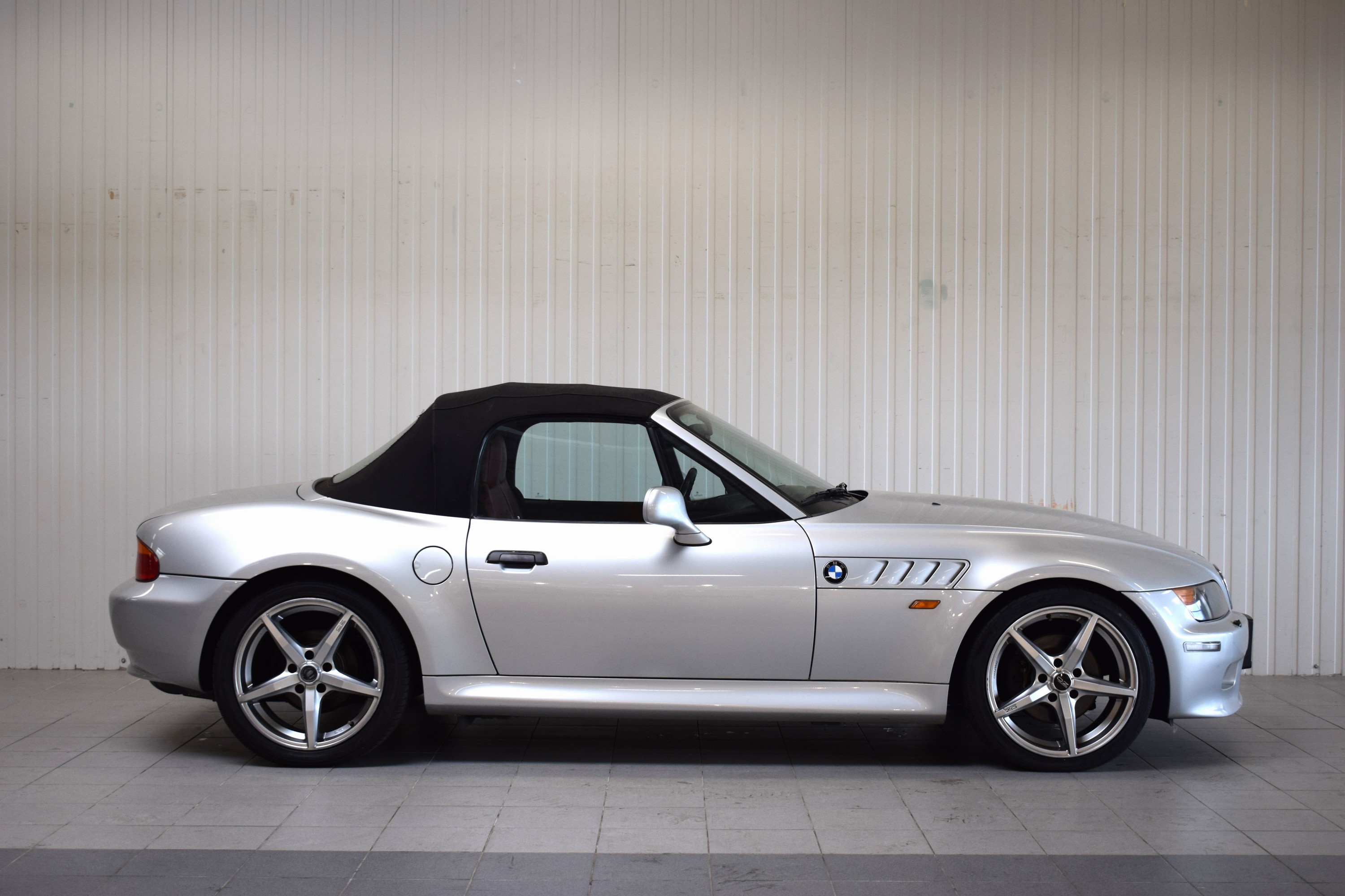 Detail g: BMW Z3 Roadster, EZ 06/2001, Fahrgestellnummer: WBACN51080LL20365, Laufleistung ca. 85.000 km abgelesen, 170 kW/231 PS, Automatikgetriebe, ...
