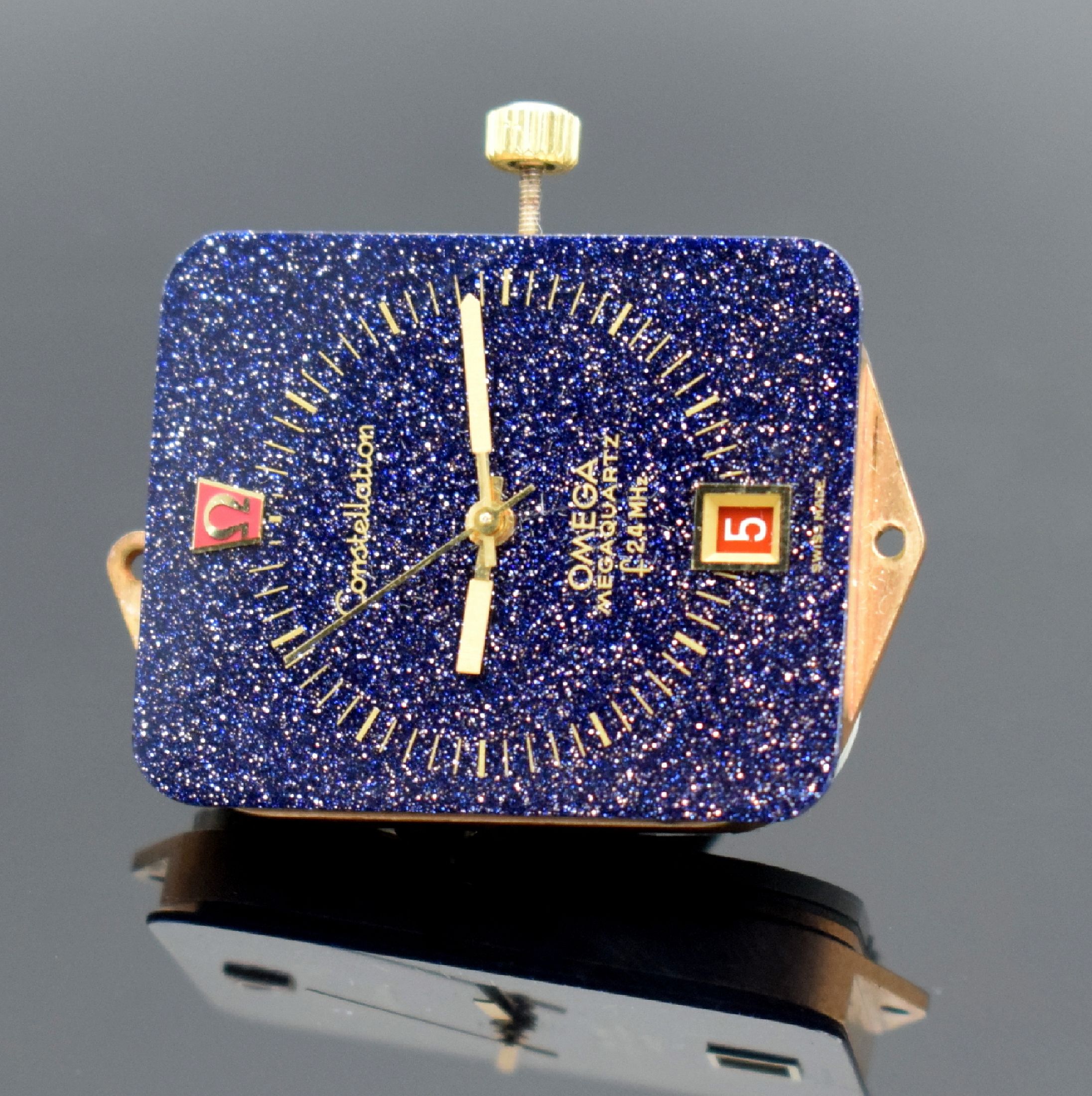 Detail b: OMEGA Constellation Megaquartz f 24 MHz Werk Kaliber 1510 mit Aventurin Zifferblatt, Schweiz um 1972, quartz, rotverg. Werk Kal. 1510, 13 St., ...