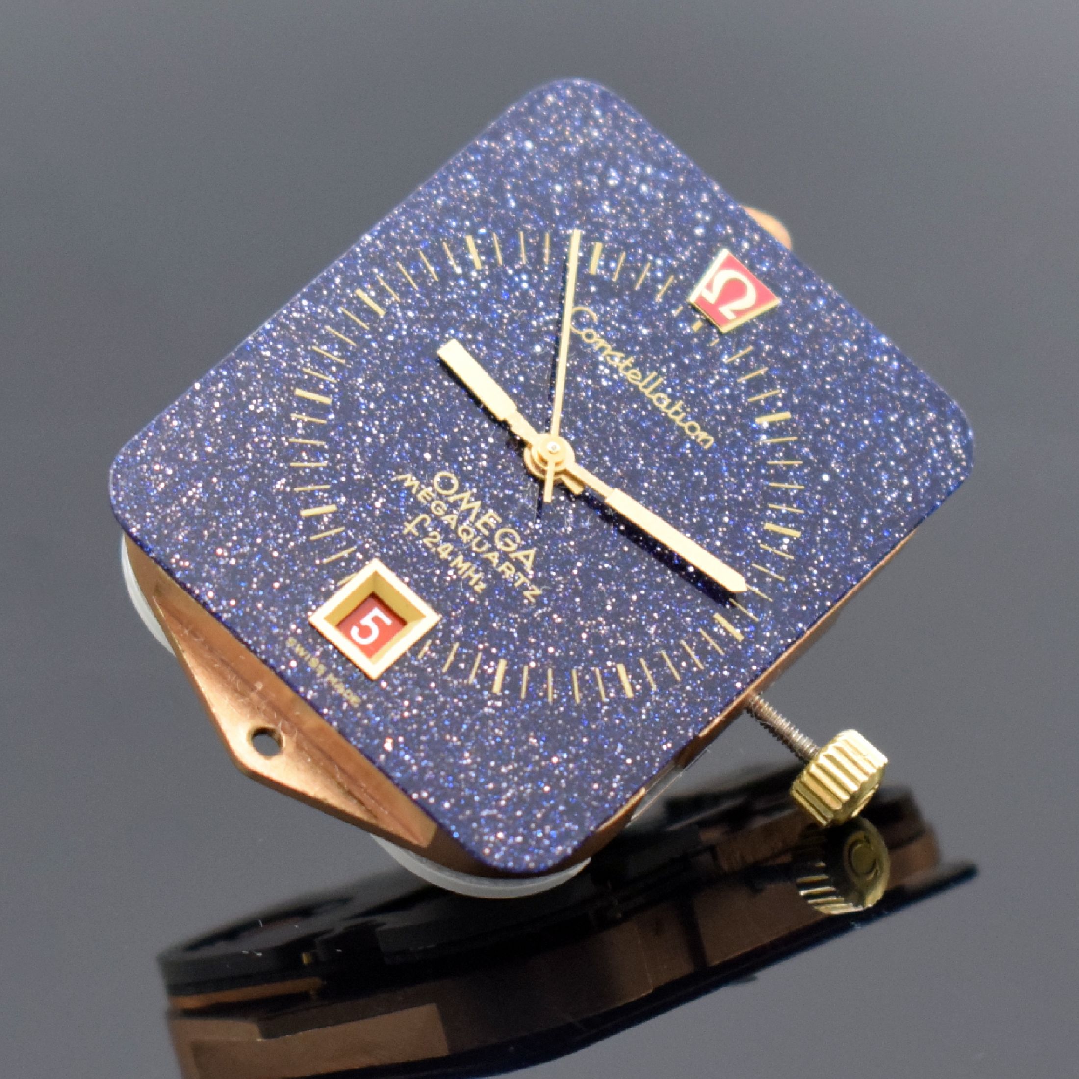 Detail c: OMEGA Constellation Megaquartz f 24 MHz Werk Kaliber 1510 mit Aventurin Zifferblatt, Schweiz um 1972, quartz, rotverg. Werk Kal. 1510, 13 St., ...