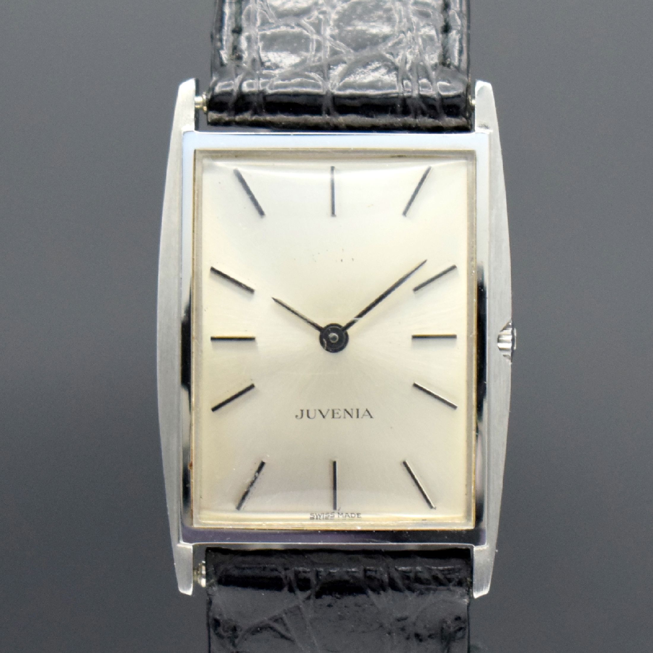 Detail a: JUVENIA gut erhaltene Armbanduhr mit original Band & Dornschließe in Stahl, Schweiz um 1965, Handaufzug, 2-teil. sign. Geh., Boden aufgedr., silb. ...