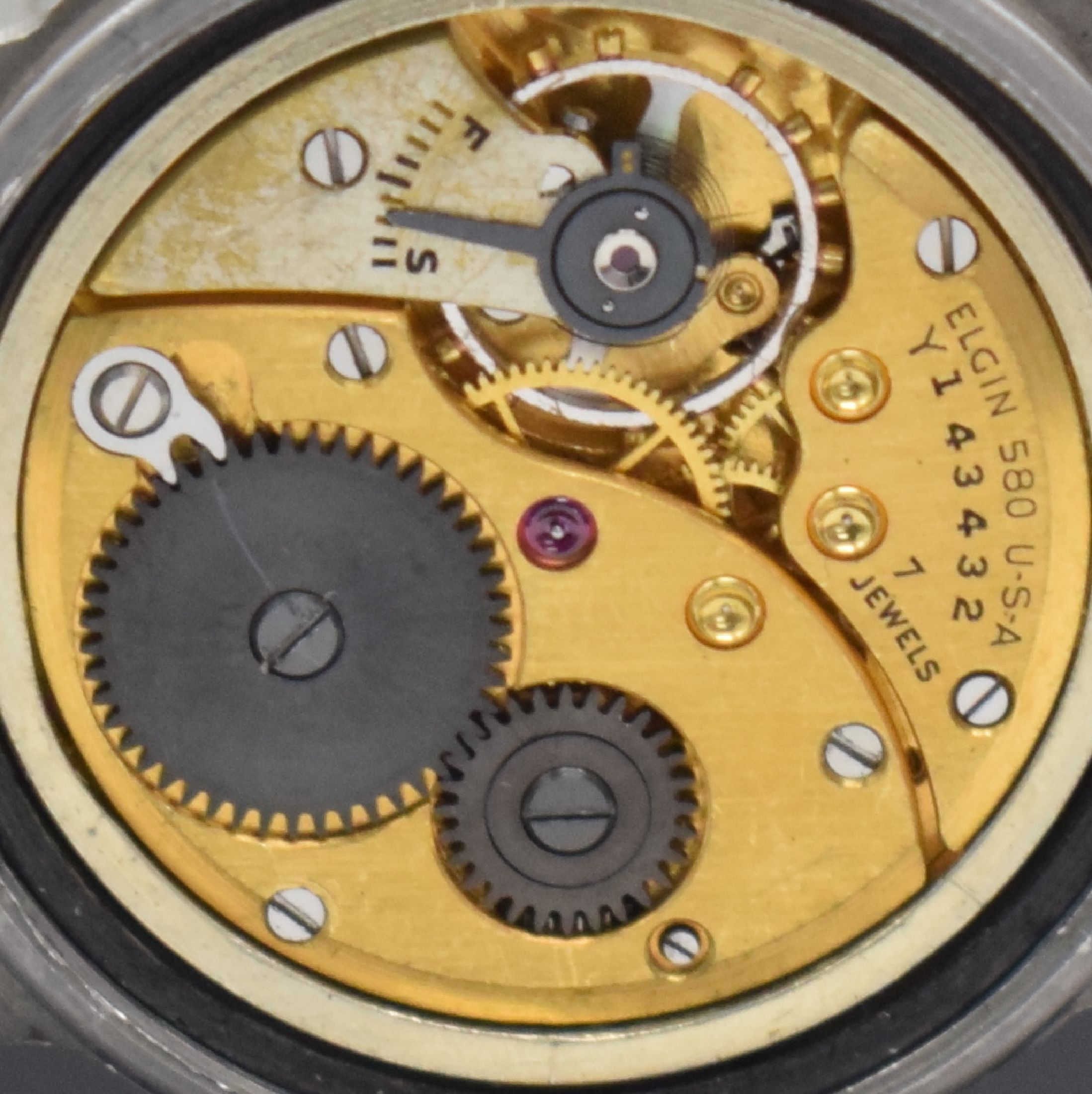 Detail k: ELGIN Ord Corps USA No.OG-263922 militärische Armbanduhr, USA II WK, Handaufzug, 2-teil. Geh., Boden m. Vers.-Nr. geschr., silb. Zifferbl. pat. m. ...
