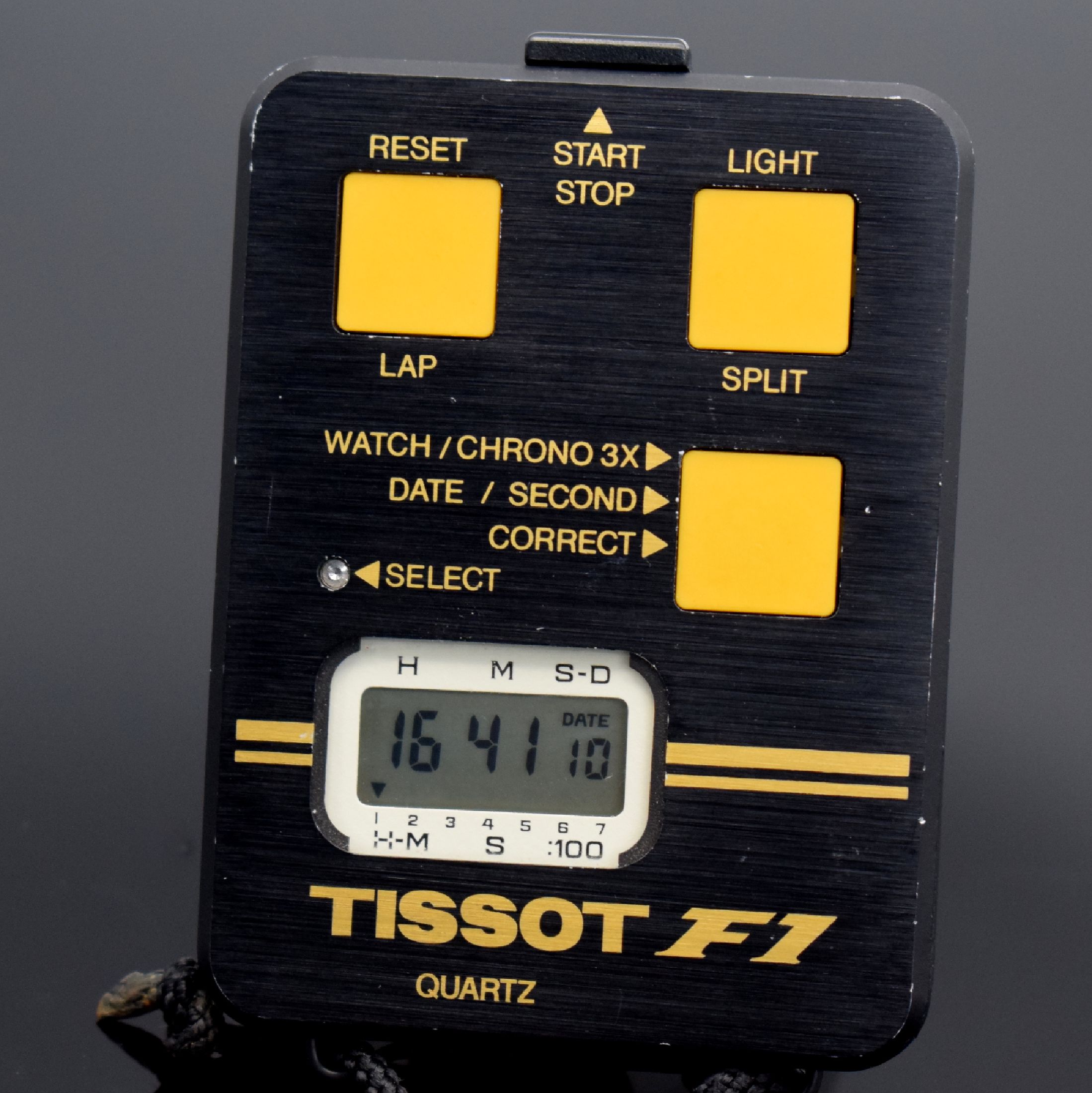 Detail c: TISSOT F1 seltene Stoppuhr mit Uhrzeit & Kalender, Schweiz um 1980, quarz, schwarz beschichtetes Metallgehäuse, Boden 4-fach verschr., Stoppfkt., ...