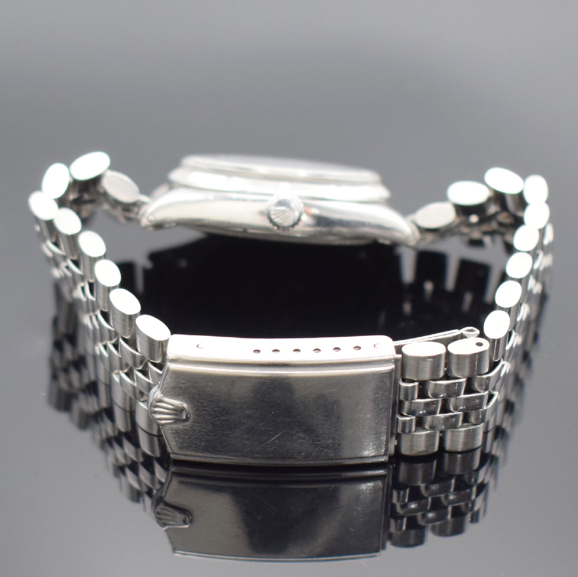 Detail b: ROLEX Herrenarmbanduhr Oyster Perpetual Referenz 1002/1003, Automatik, Schweiz lt. Bodenstempel 4. Quartal 1963, Chronometer der Superlative in ...