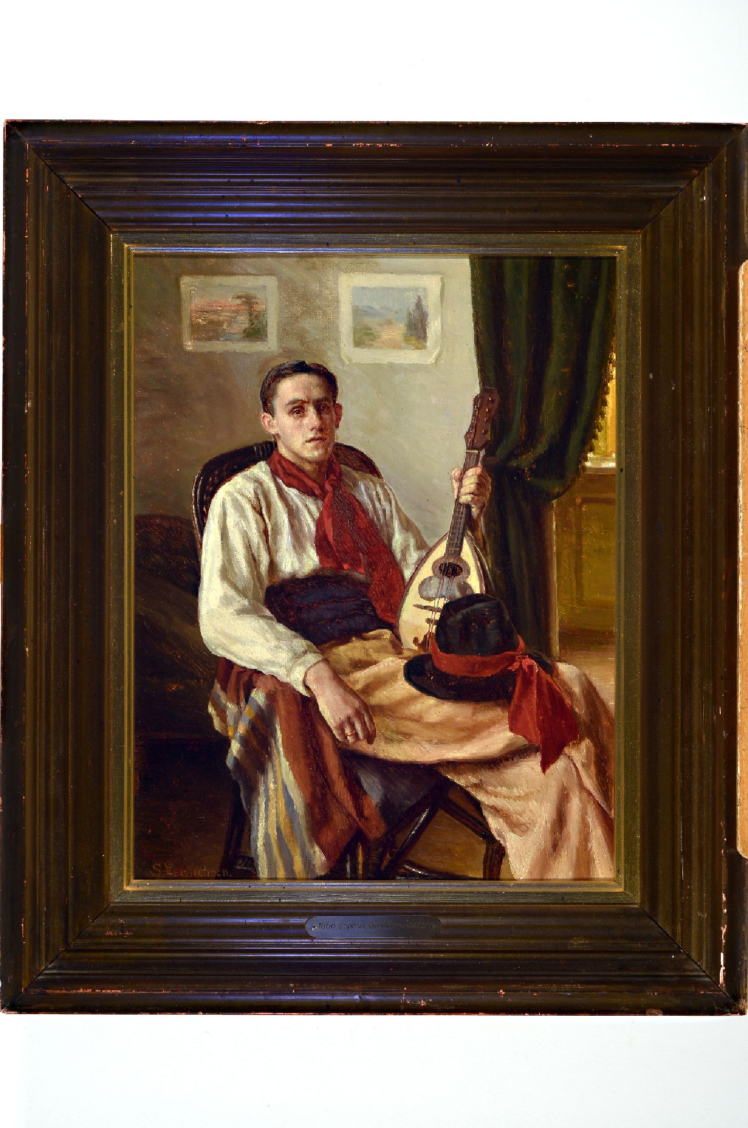 Sophus Vermehren, 1866 Kopenhagen-1950 Frederiksberg, Junger Mann im Sessel mit Hut und Mandoline, Öl/Lwd, links unten signiert, ca. 55x43cm, R. ca. ...