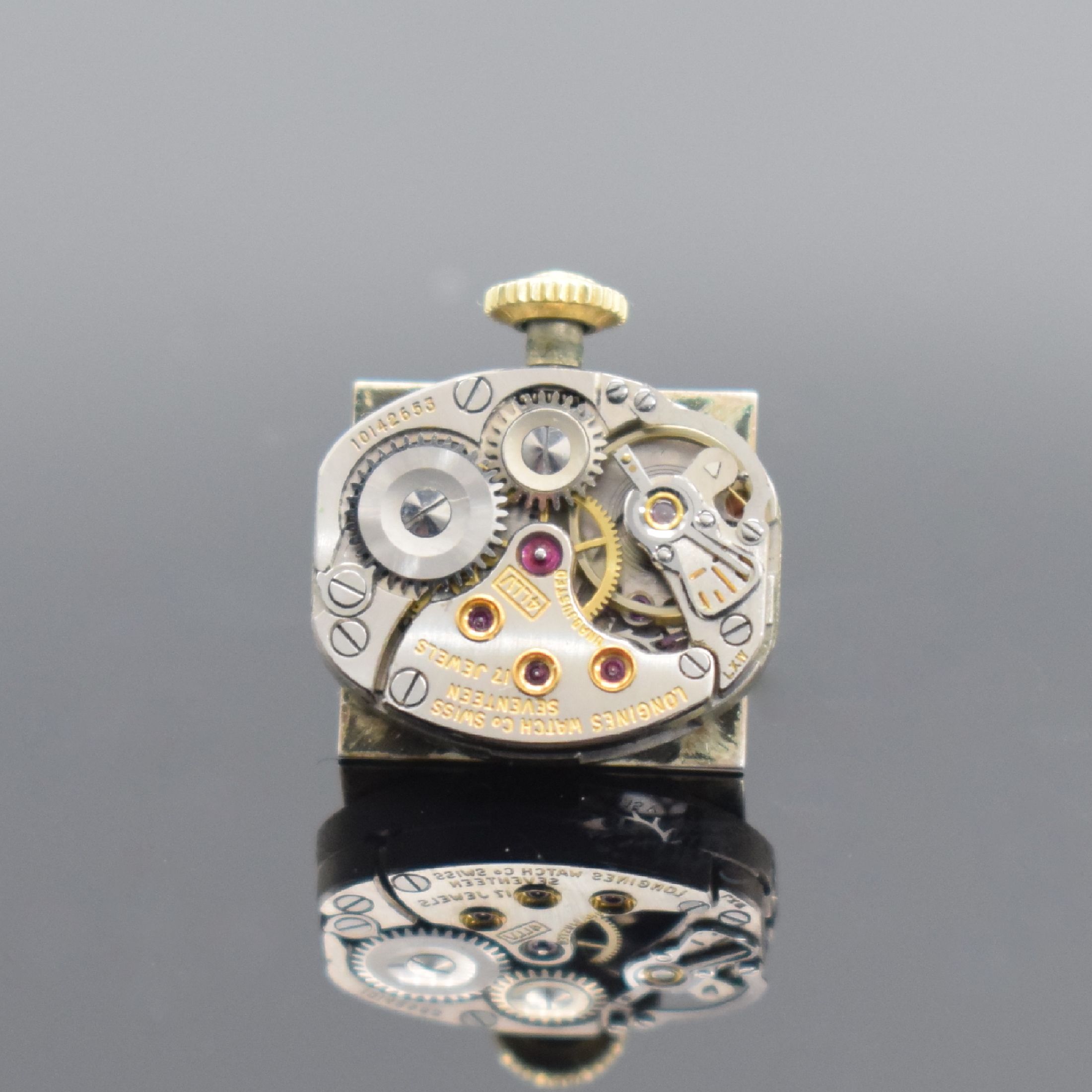 Detail c: LONGINES & Jaeger-LeCoultre 3 Armbanduhren in GG & RG 585/000, Schweiz/USA um 1950, 2x Handaufzug, 1x Backwinder, 1x 2-teiliges Gehäuse, 2 ...