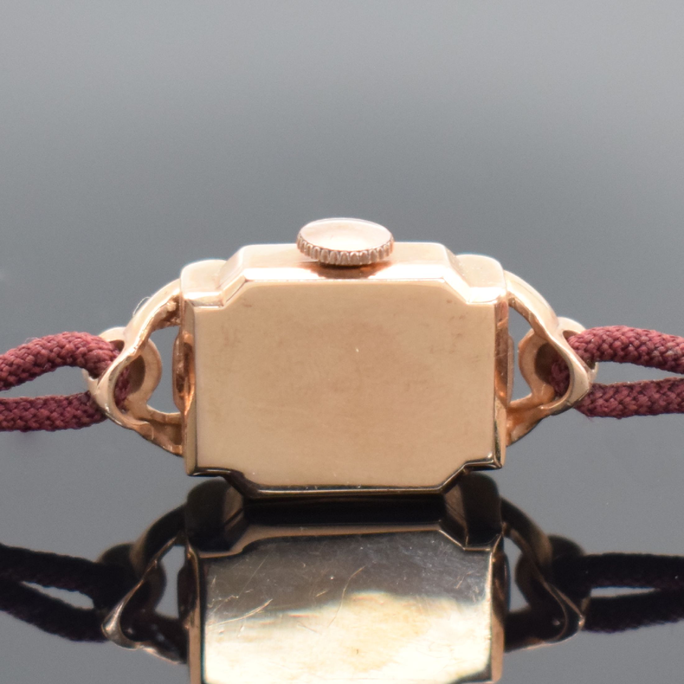 Detail f: LONGINES & Jaeger-LeCoultre 3 Armbanduhren in GG & RG 585/000, Schweiz/USA um 1950, 2x Handaufzug, 1x Backwinder, 1x 2-teiliges Gehäuse, 2 ...