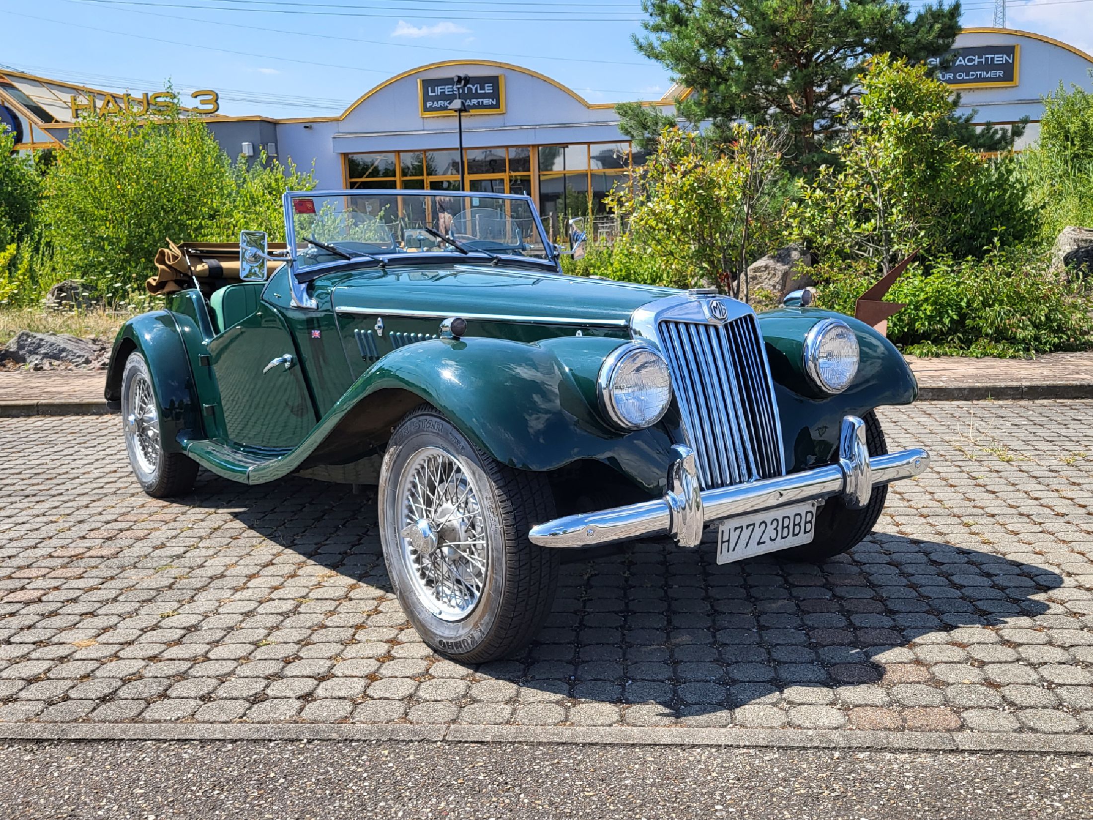 MG - TF 1250 Roadster, EZ 01/1954, Fahrgestellnummer: HDA46Y3507 Motor. Nr. XPAG/TF 33258, Laufleistung ca. 55.500 km, 42 kW/ 57 PS, dieser aus einer ...