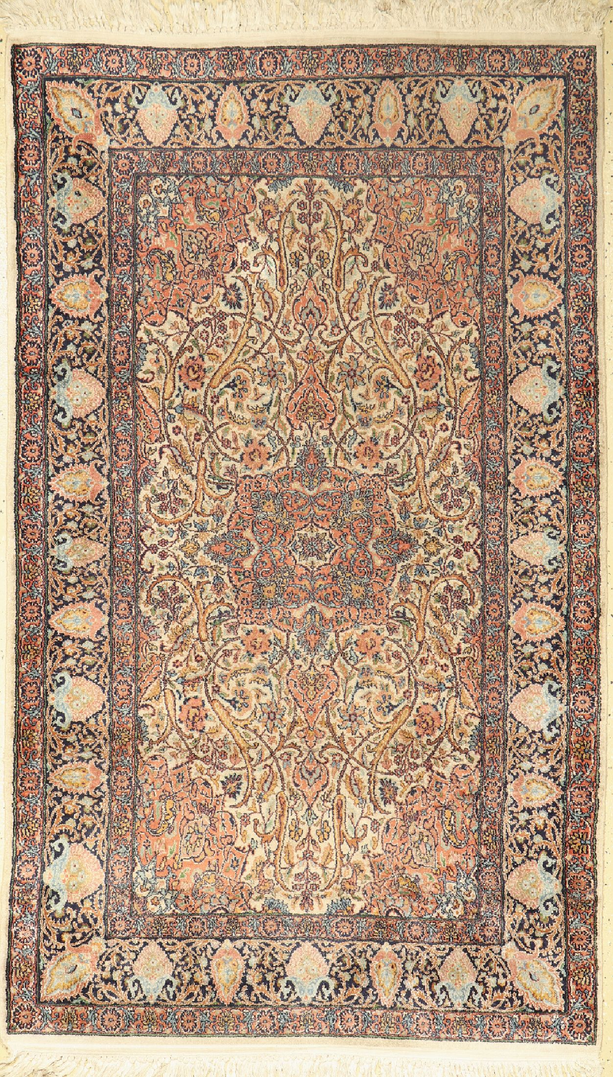 Kaschmir Seide, Indien, ca. 50 Jahre, Seideauf Baumwolle, ca. 200 x 120 cm, EHZ: 2(verschmutzt)