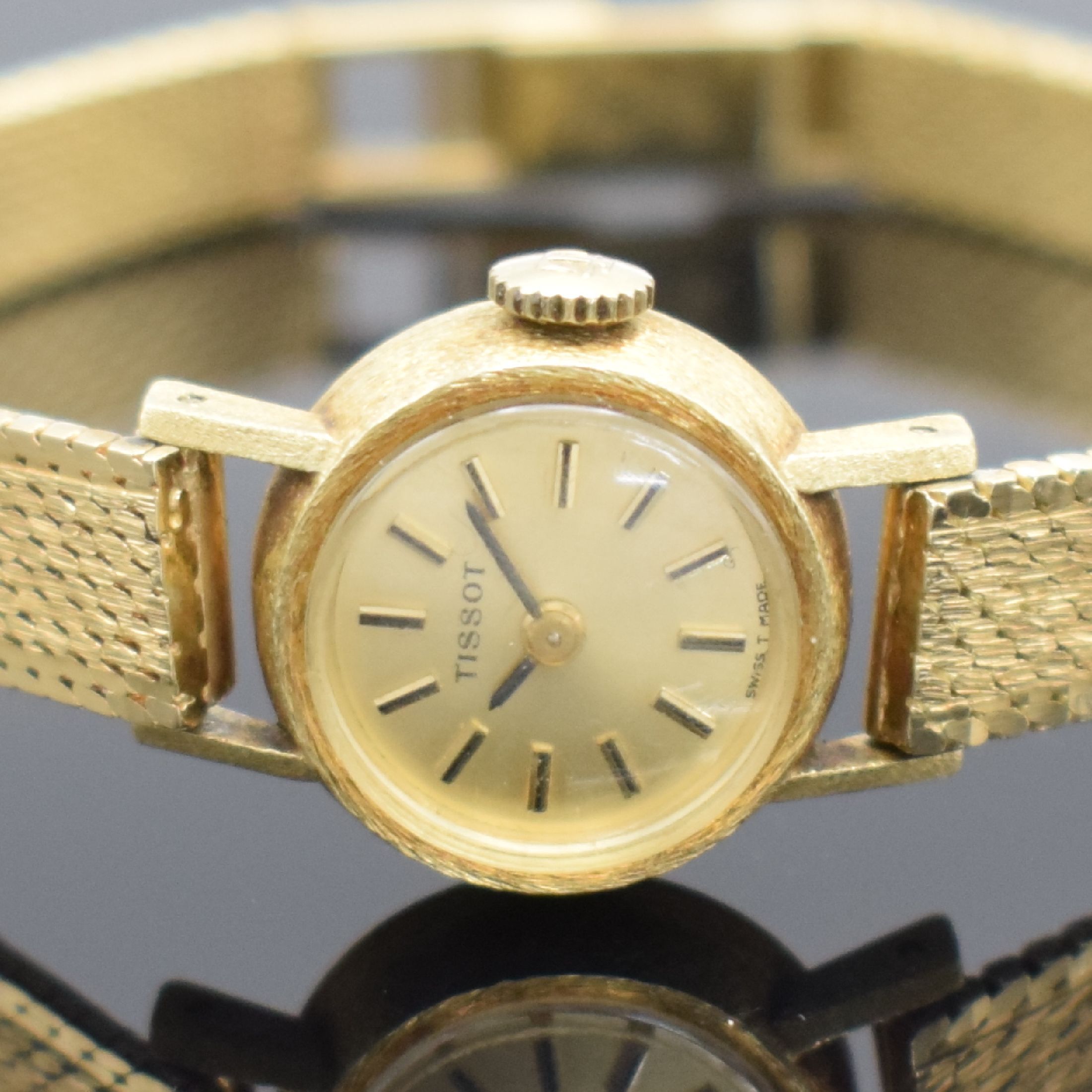 Detail a: TISSOT Damenarmbanduhr in GG 585/000, Handaufzug, Schweiz um 1964, neutr. GG 585/000 Band, Boden aufgedr., verg. Zifferbl. m. aufgel. Indizes, ...
