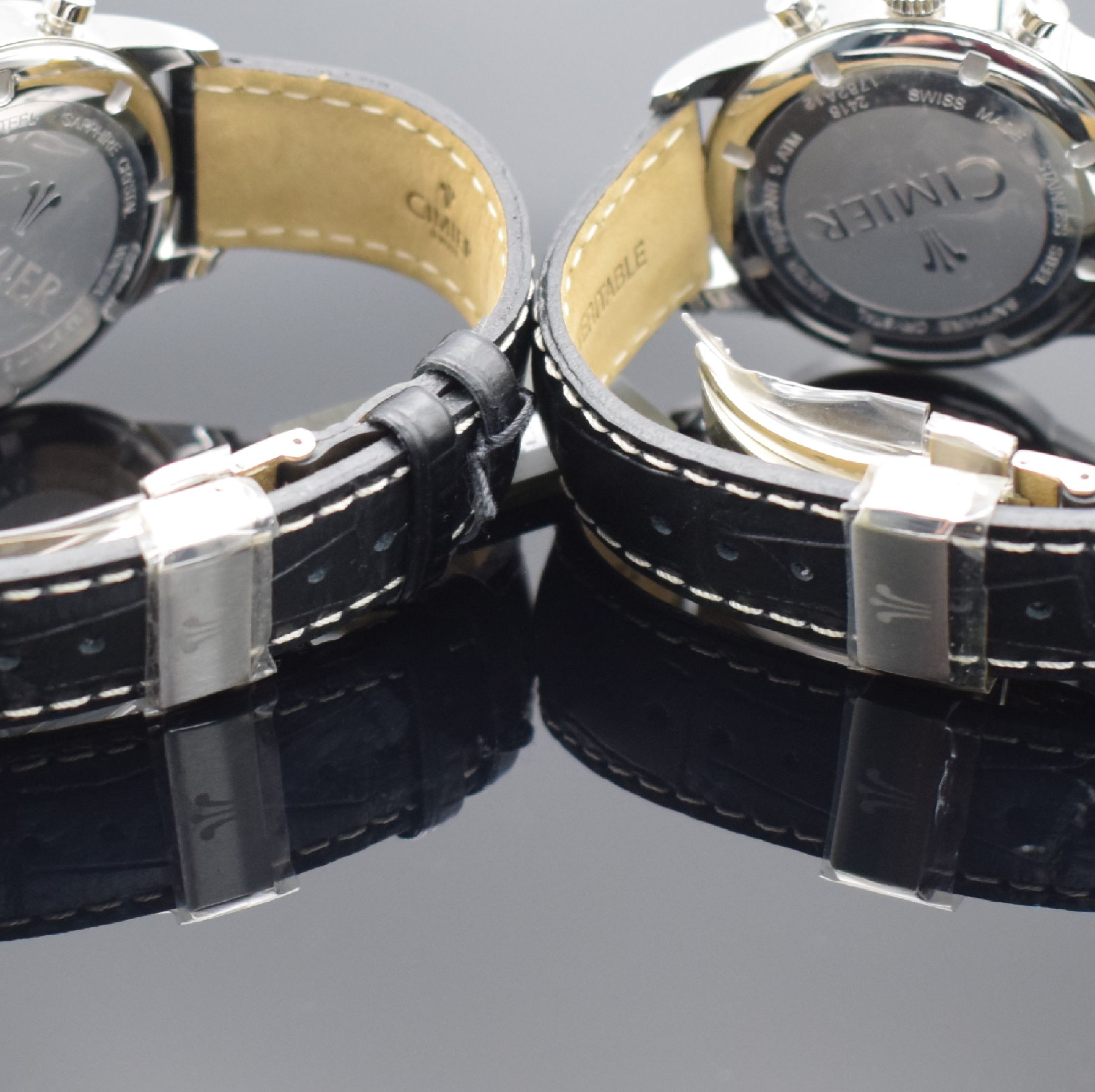 Detail b: CIMIER 4 Herrenchronographen in Edelstahl, Schweiz um 2010, quarz, Ref. 6108 & 2418, verschr. bzw. geschr. Geh.-Böden, orig. Lederband m. Faltschl., ...