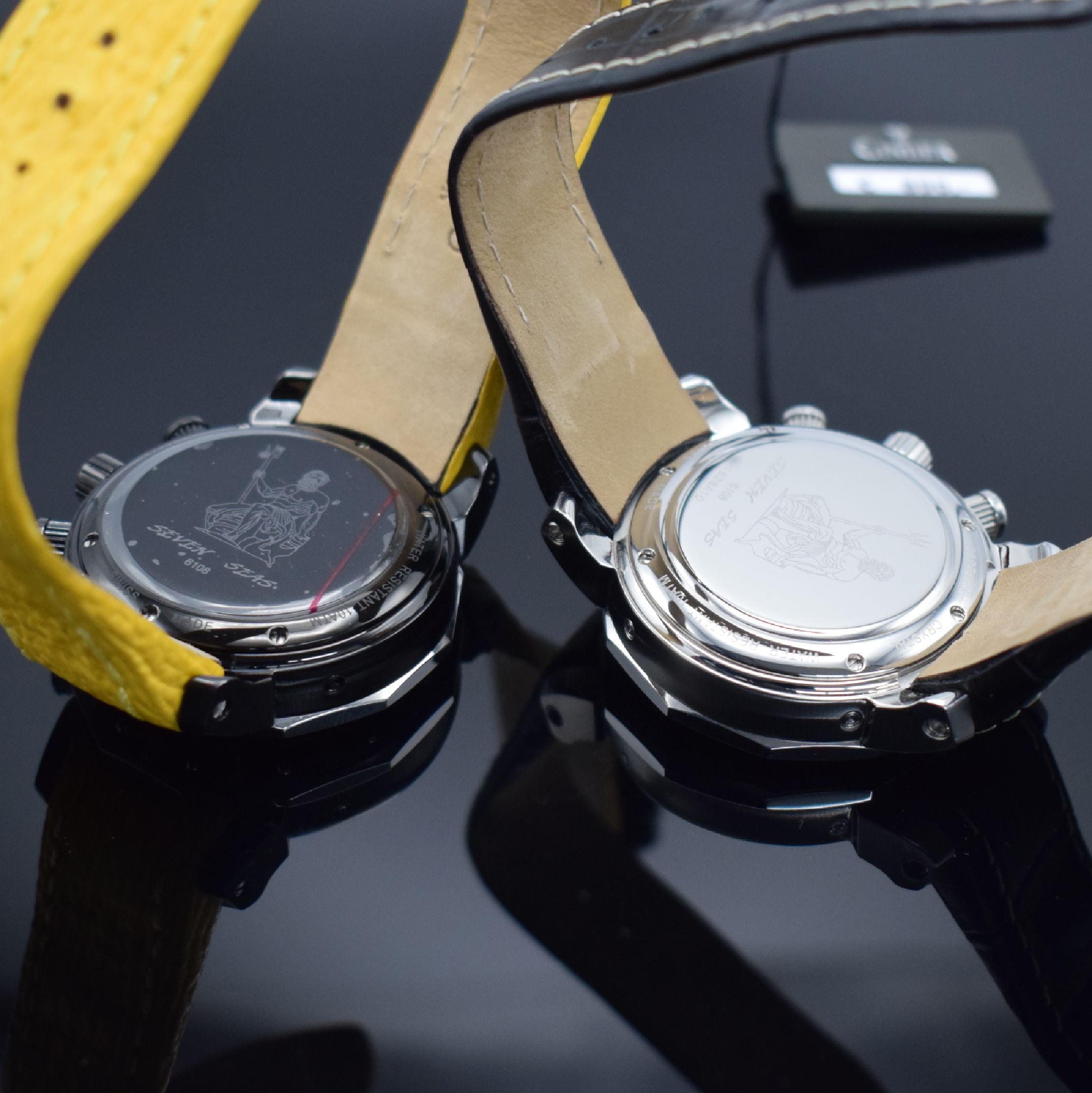 Detail f: CIMIER 4 Herrenchronographen in Edelstahl, Schweiz um 2010, quarz, Ref. 6108 & 2418, verschr. bzw. geschr. Geh.-Böden, orig. Lederband m. Faltschl., ...