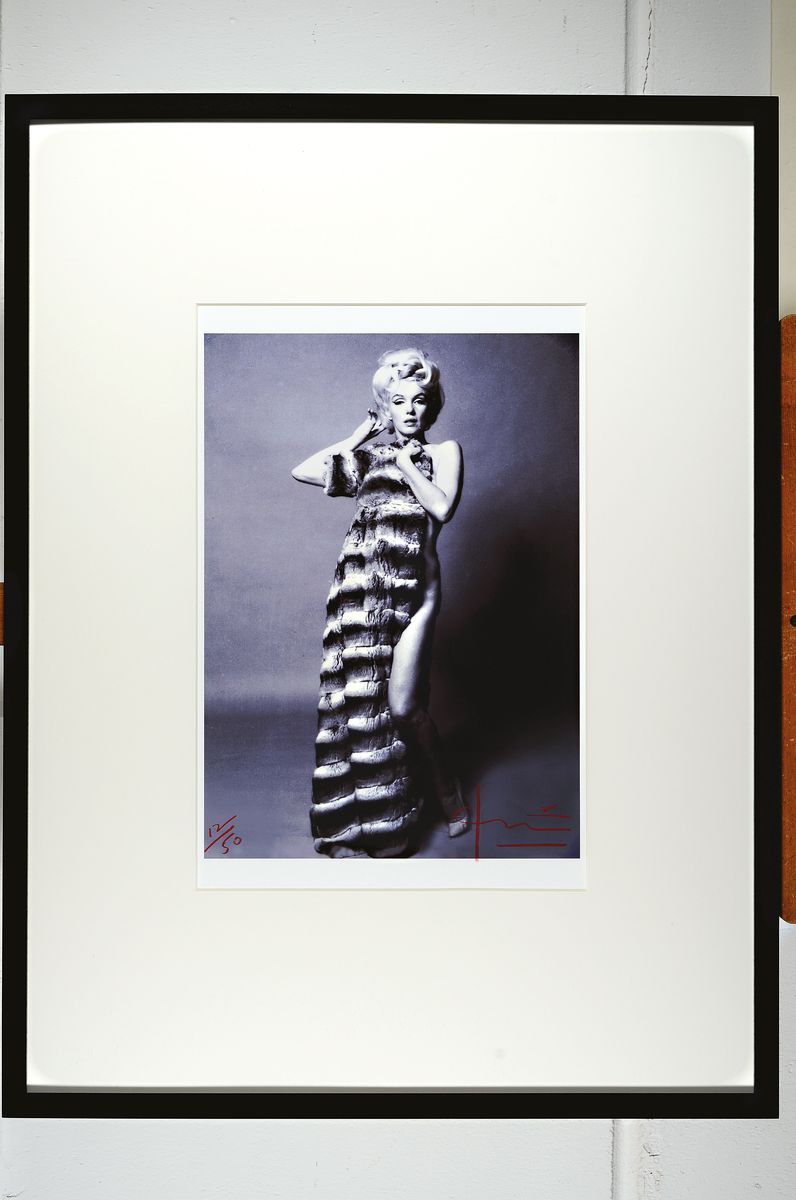 Detail k: Bert Stern, 1926 Brooklyn - New York 2013, Fotografie auf dickem, mattem Fotopapier, "Marilyn in Chinchilla Coat" handsigniert und num. ...